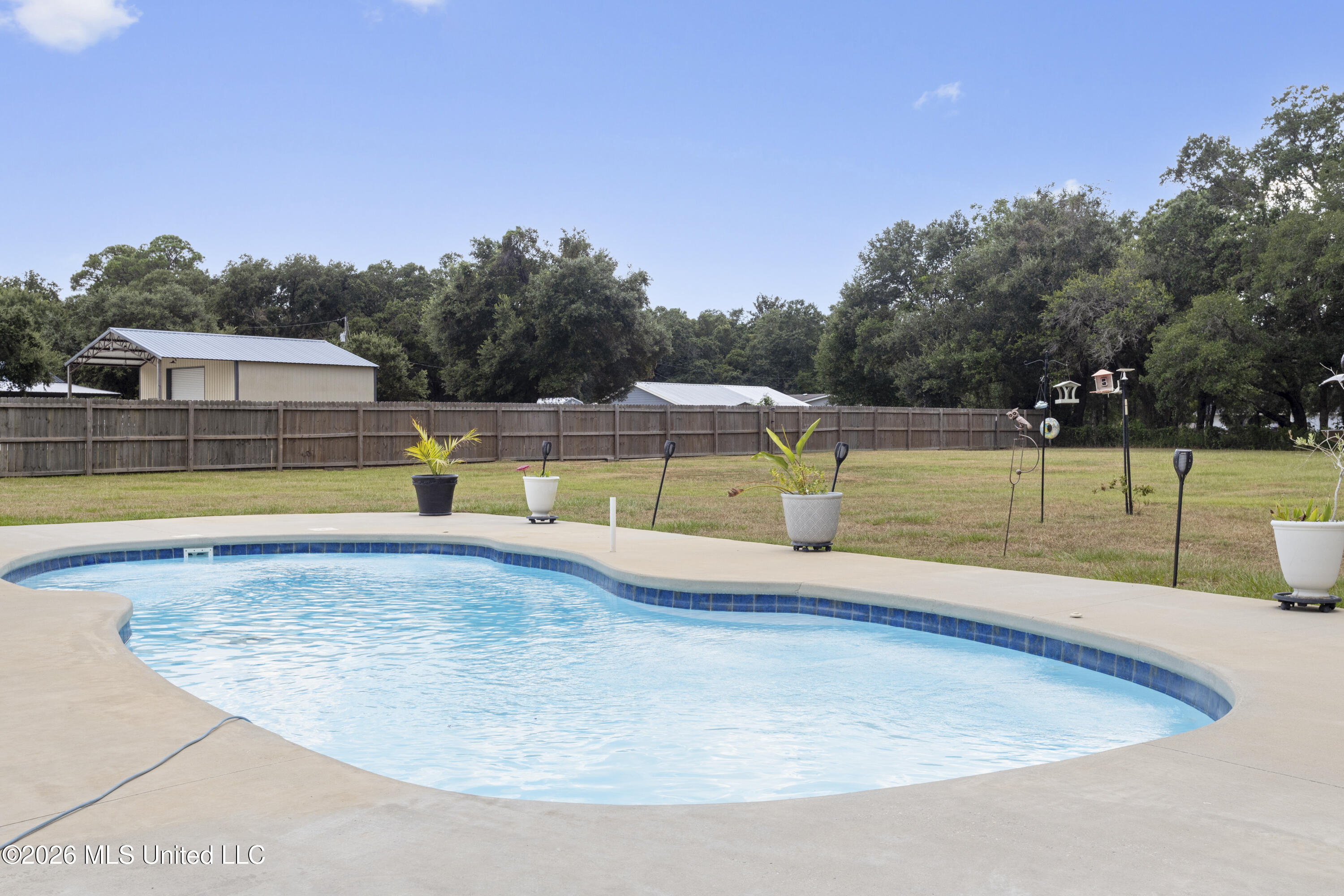 1739 Noble Road