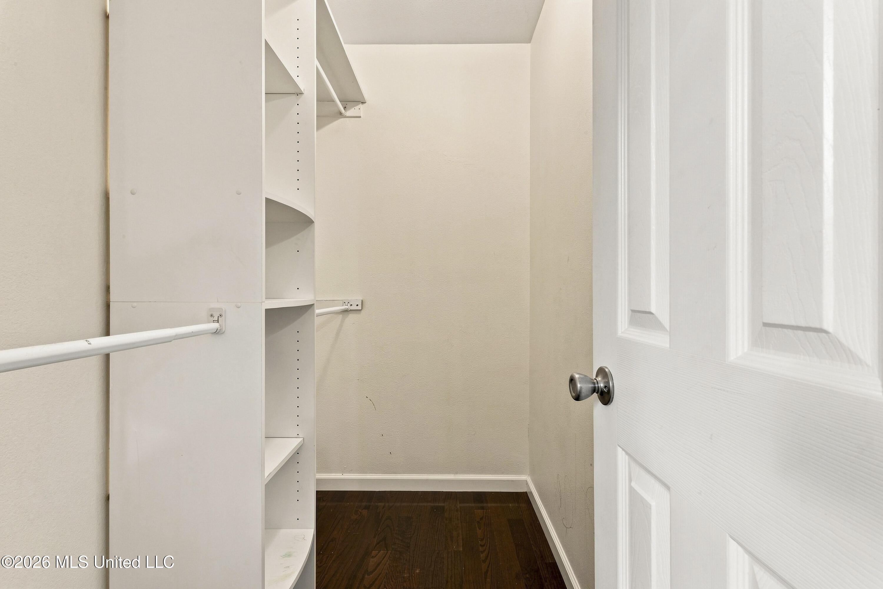 2119 E Simmons Bayou Drive