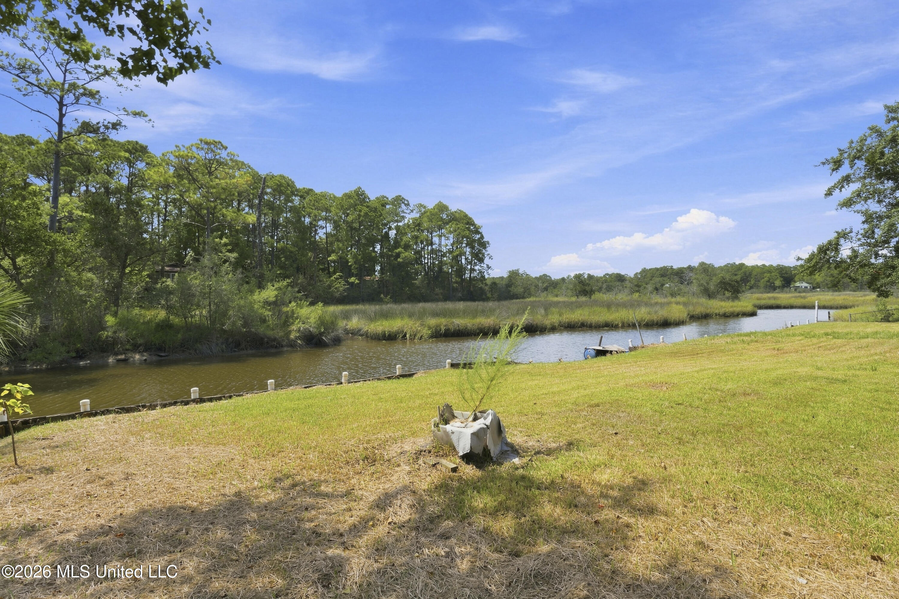 2119 E Simmons Bayou Drive