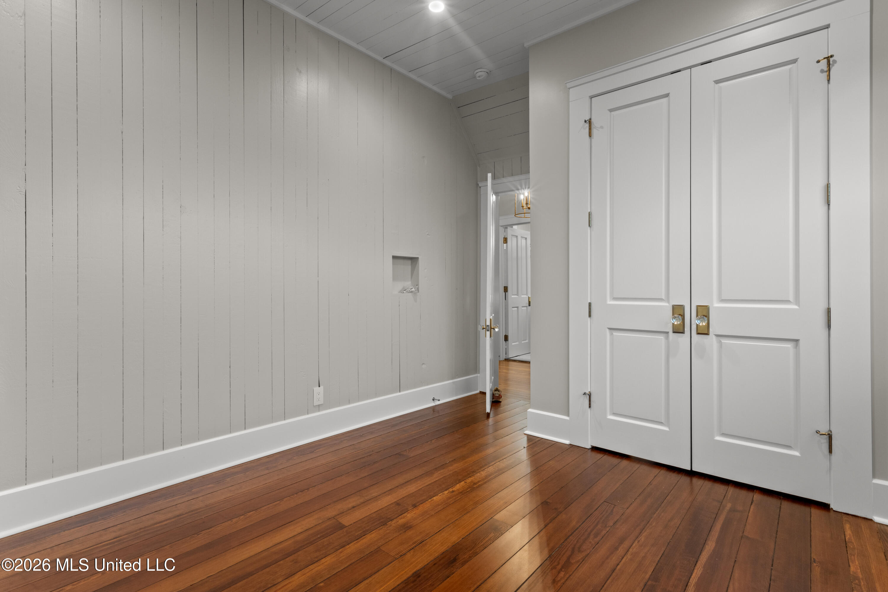 1103 Calhoun Avenue