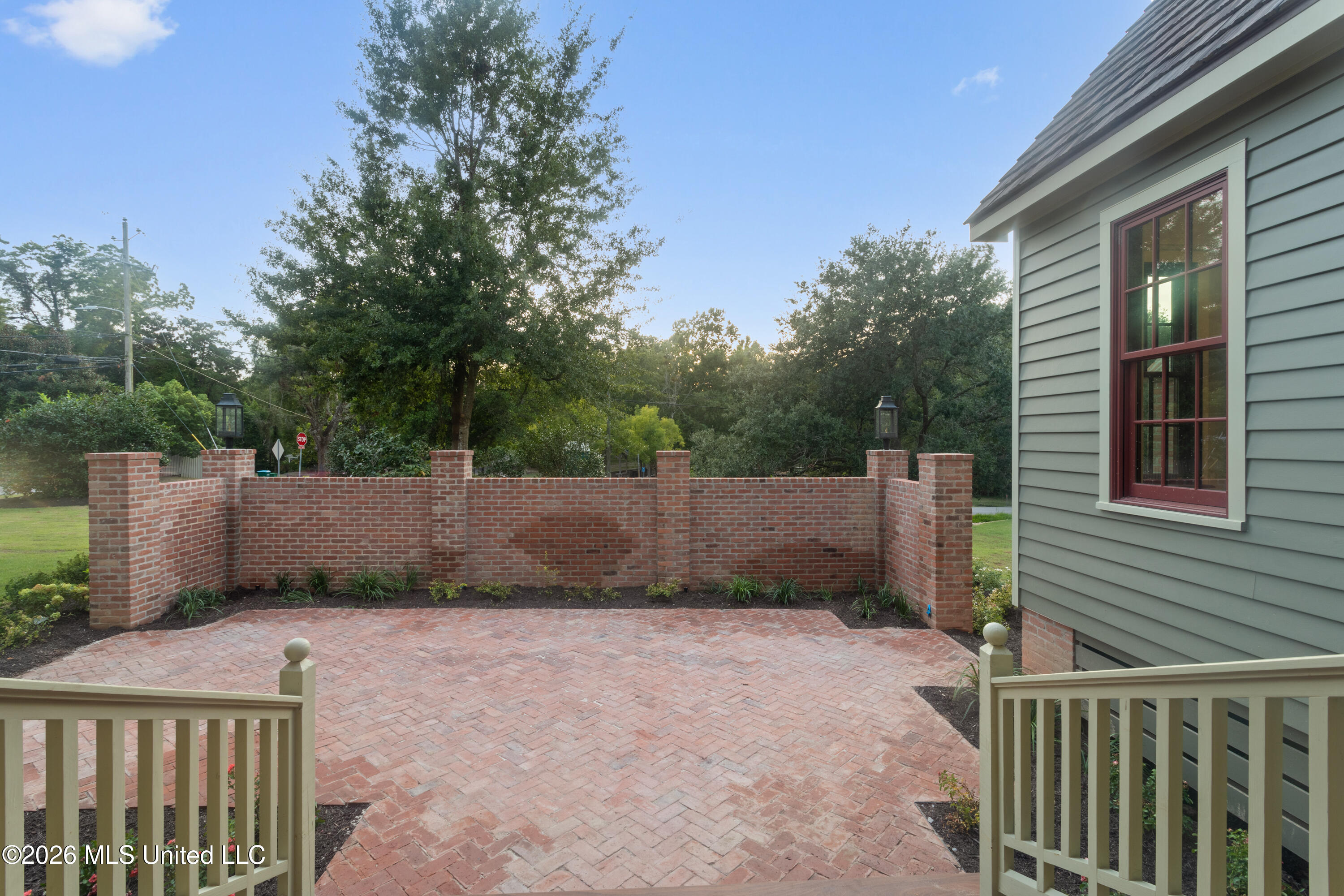 1103 Calhoun Avenue
