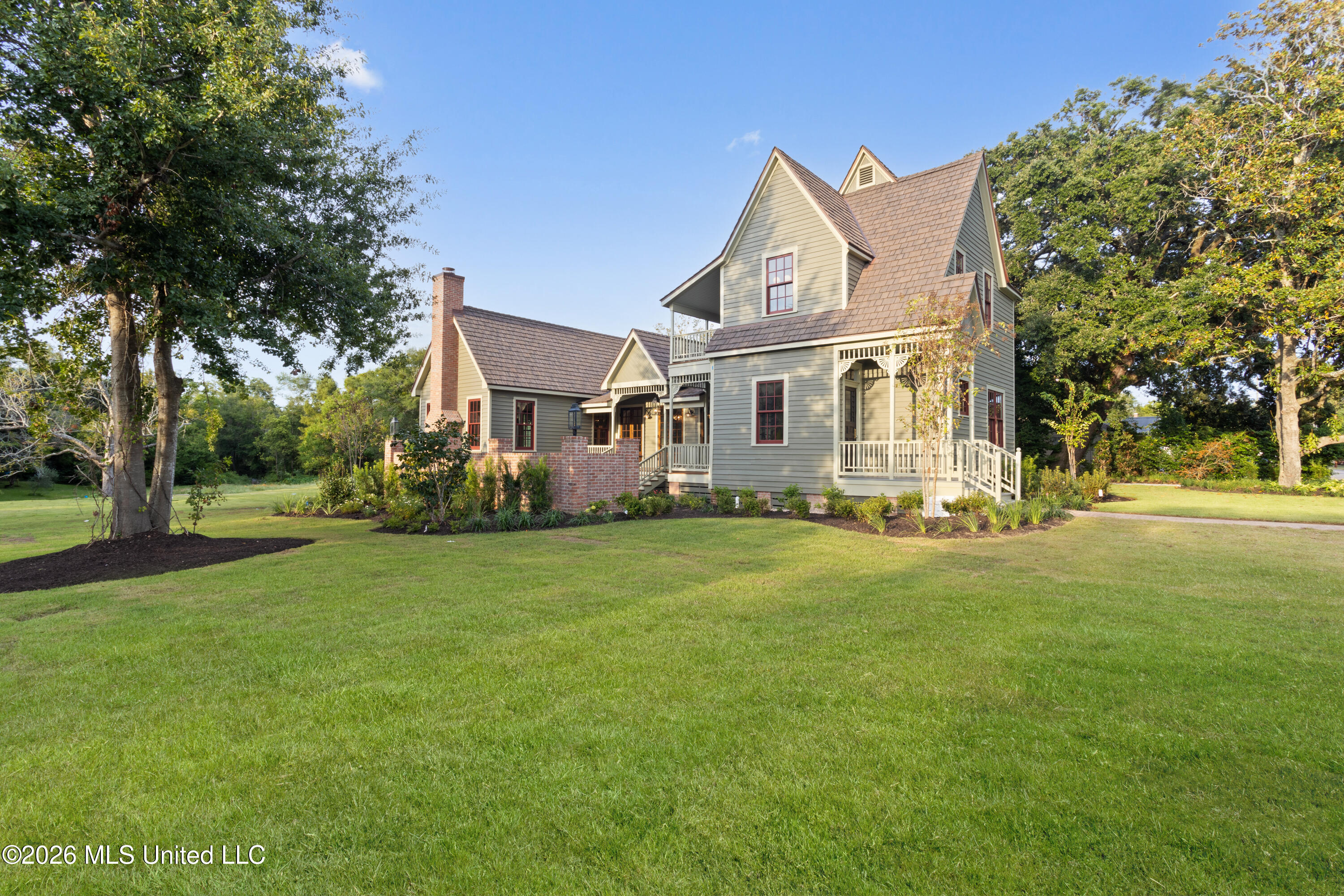 1103 Calhoun Avenue