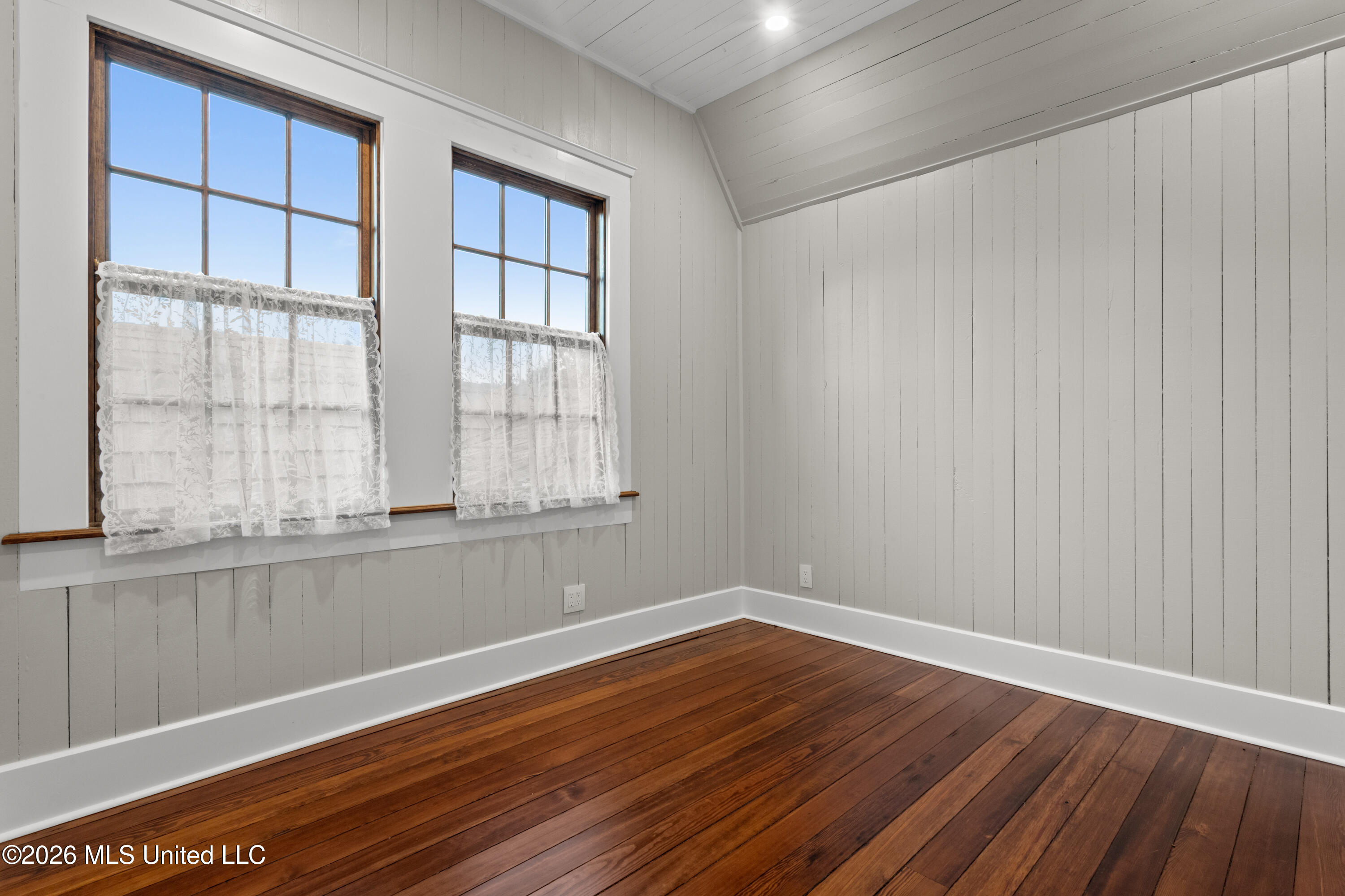 1103 Calhoun Avenue