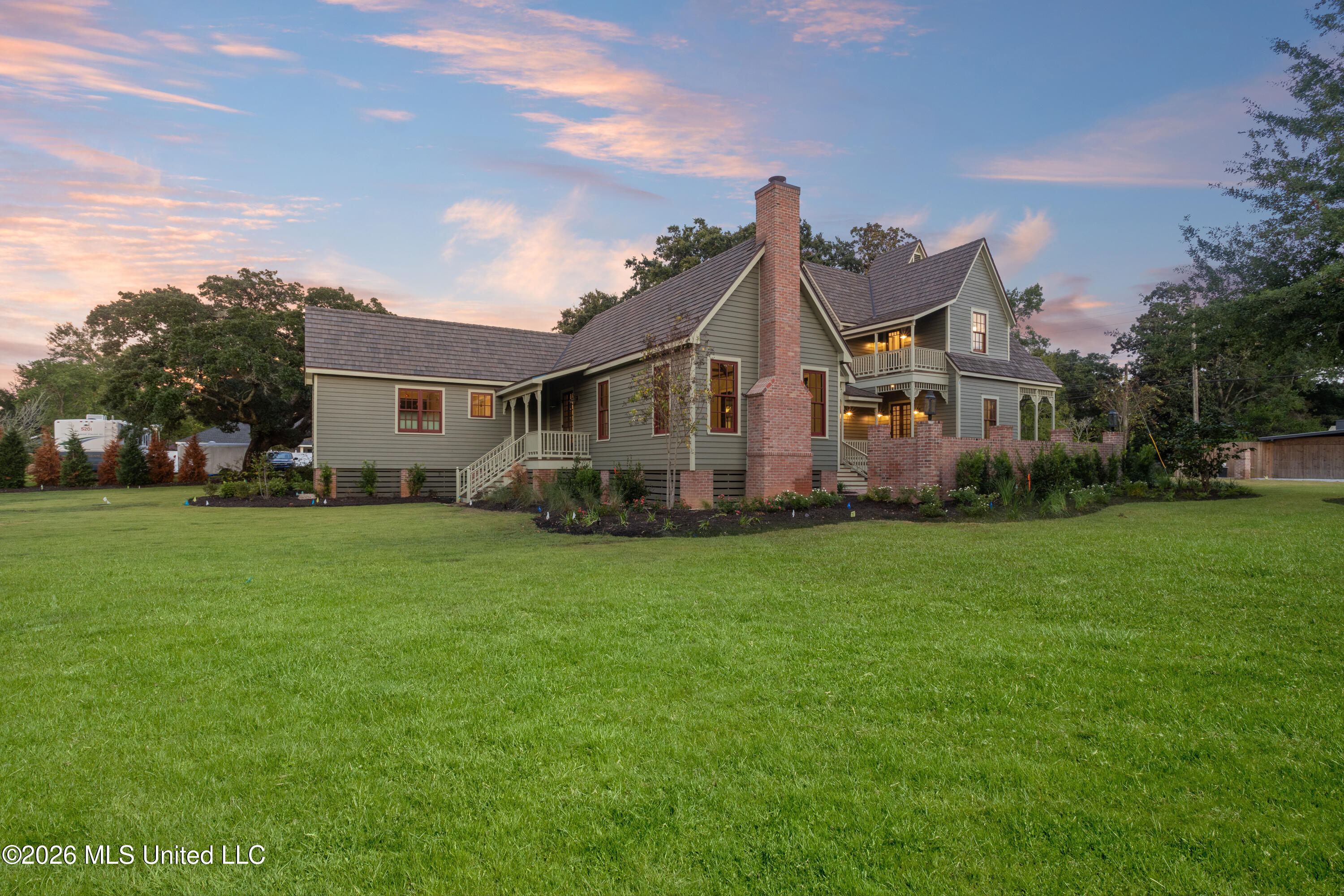 1103 Calhoun Avenue