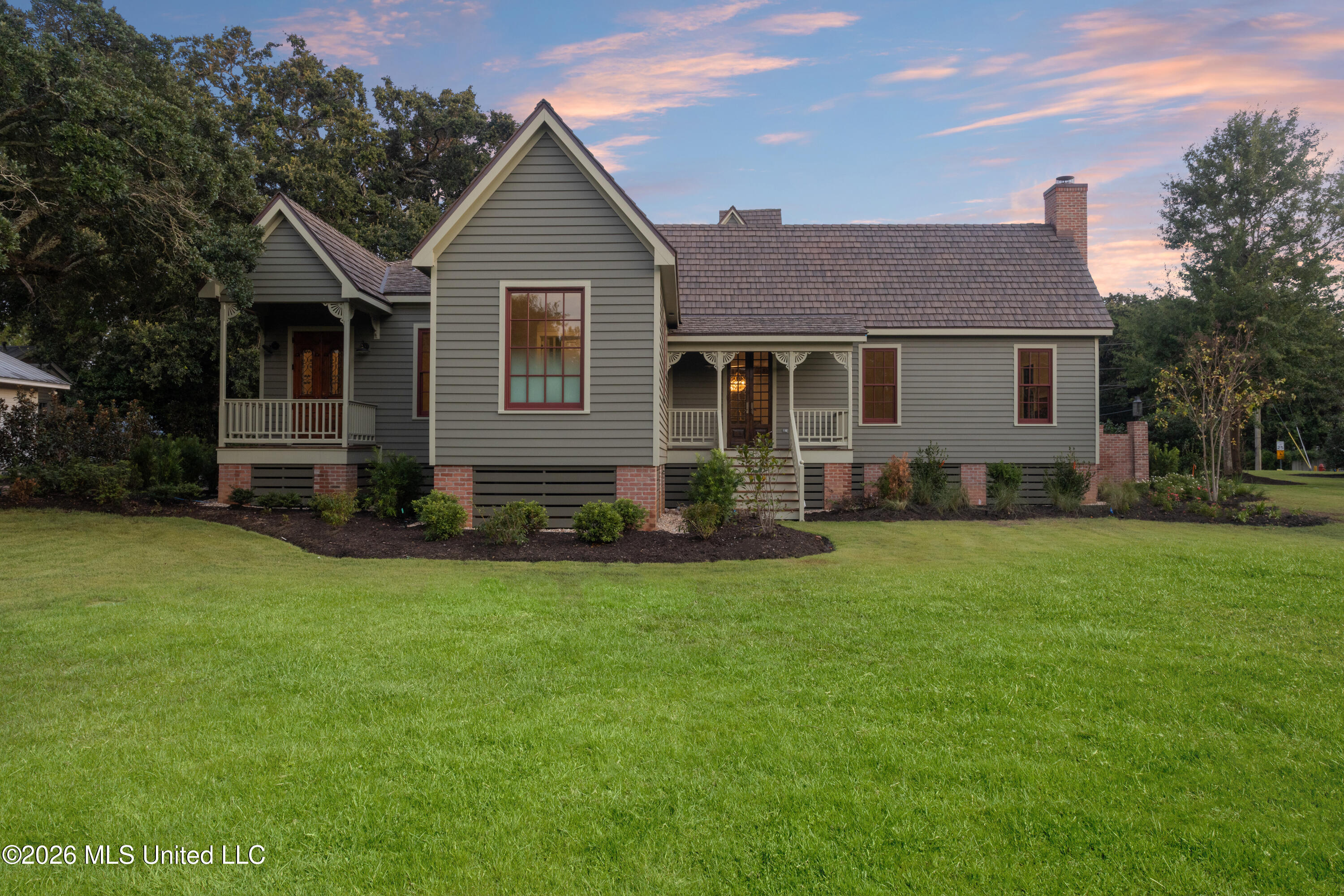 1103 Calhoun Avenue