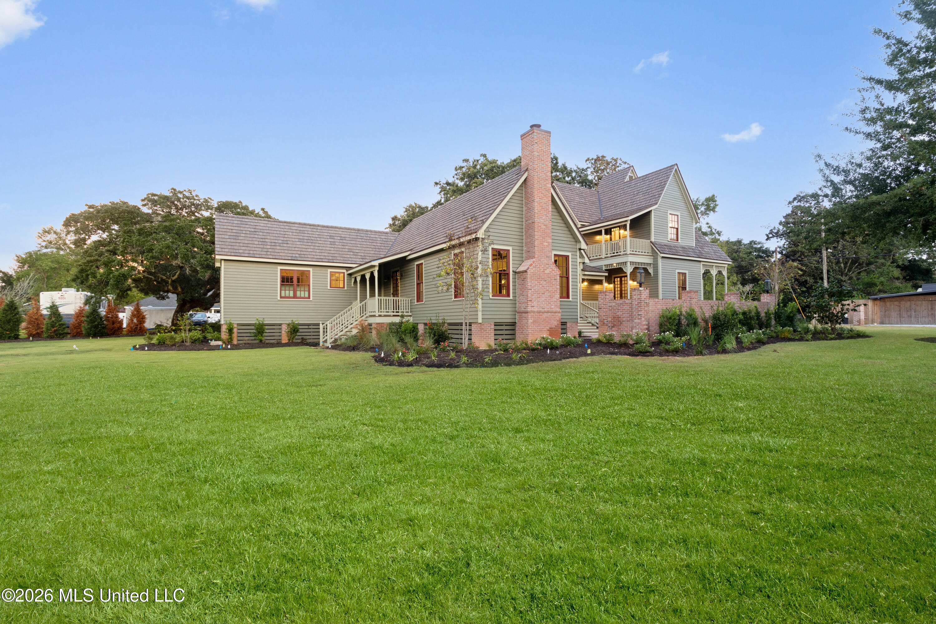 1103 Calhoun Avenue