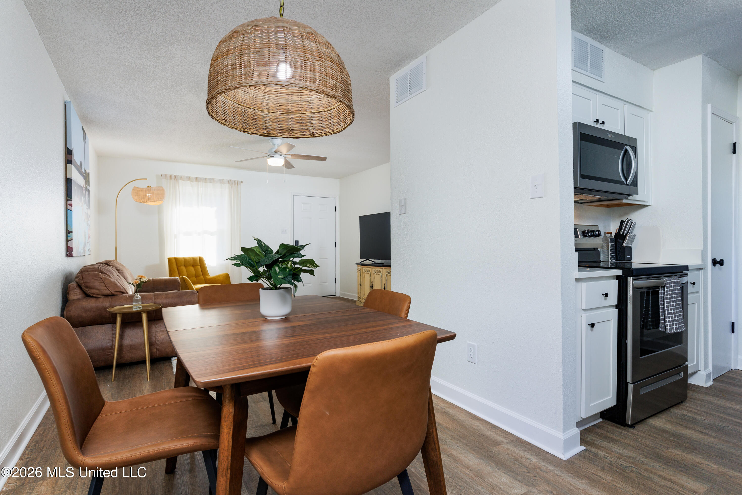 114 Ethel Circle, 19