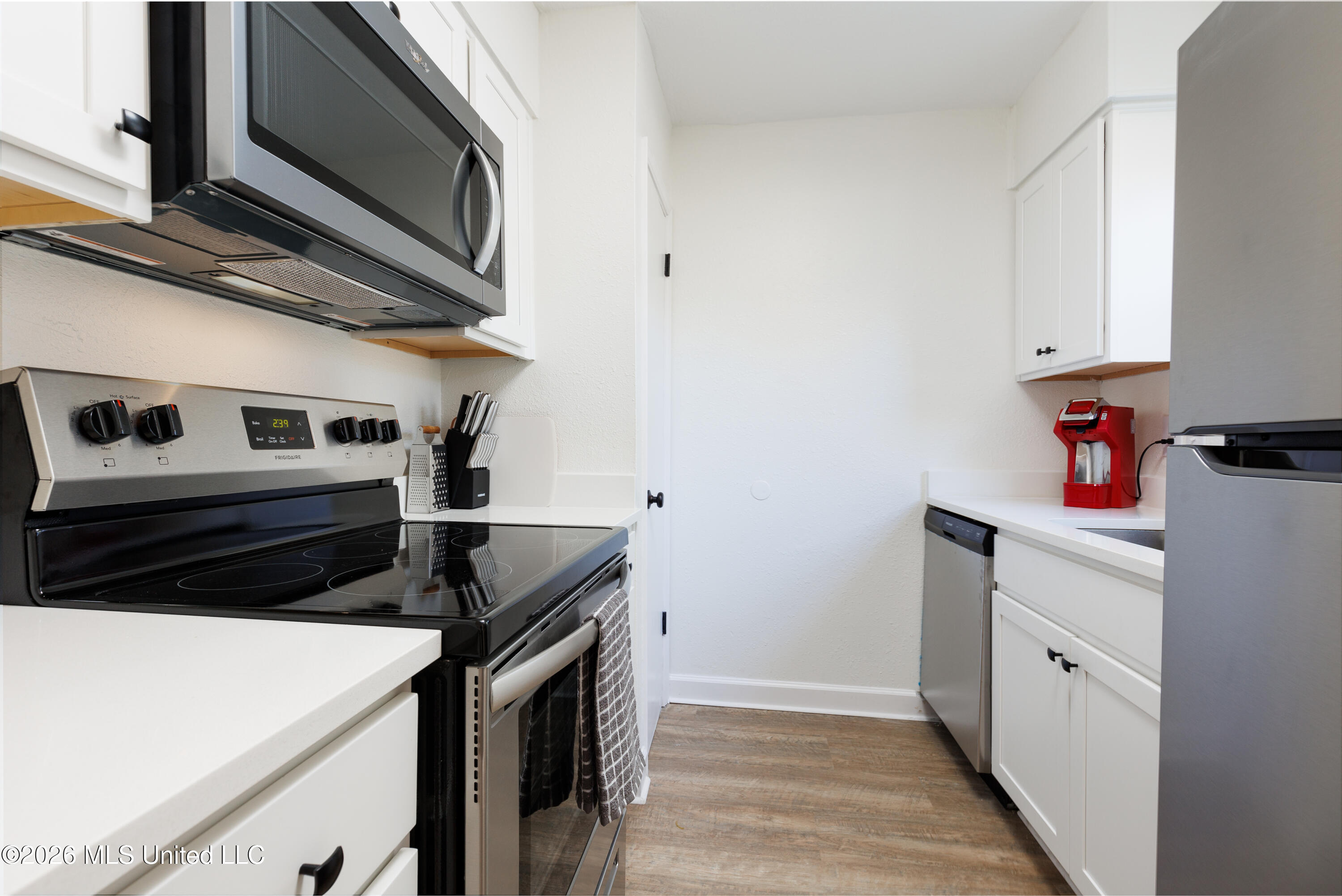114 Ethel Circle, 19