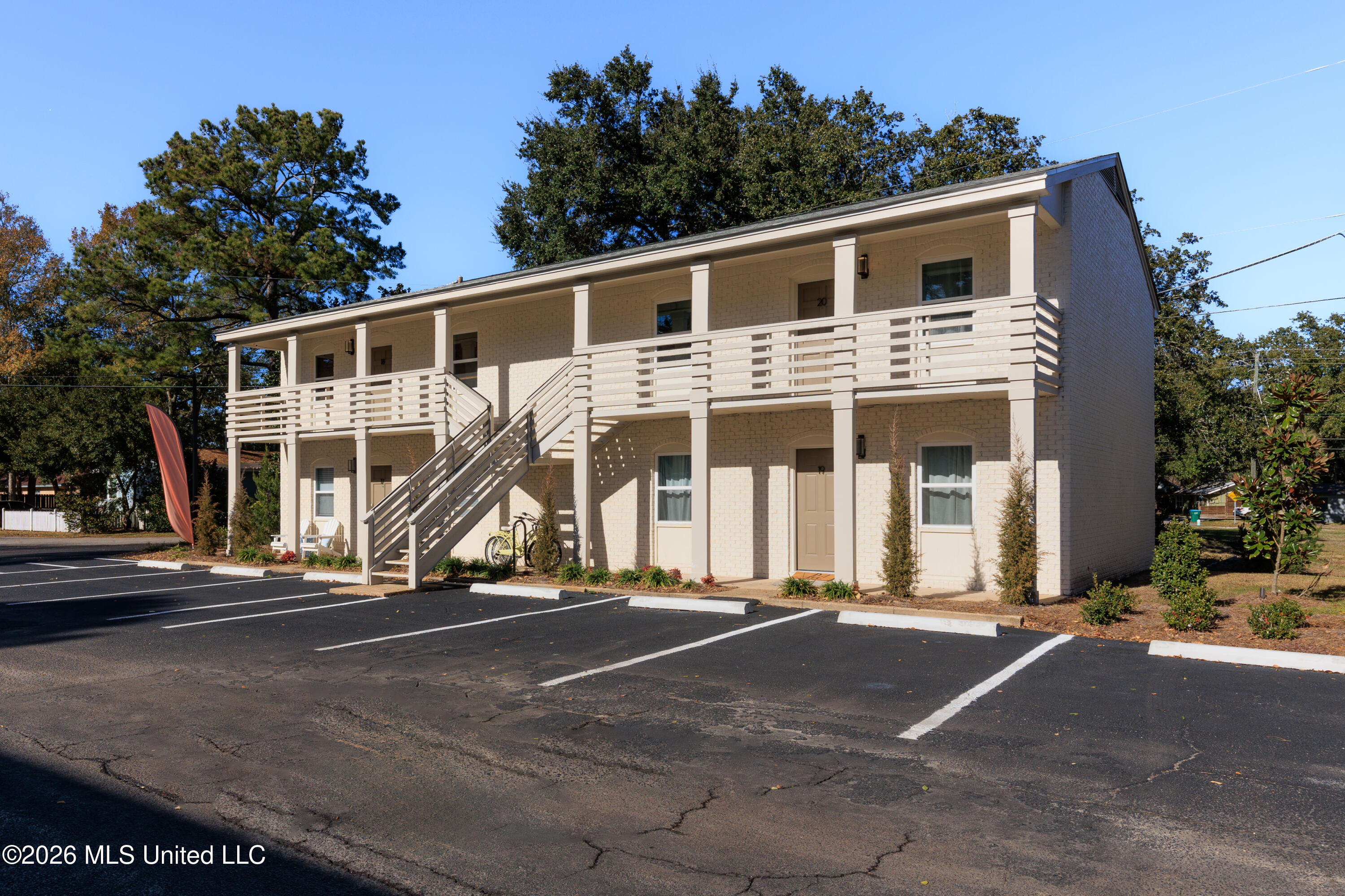 114 Ethel Circle, 19
