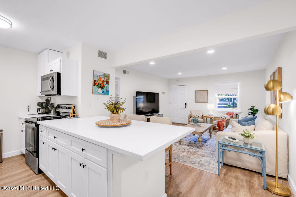 114 Ethel Circle, 7