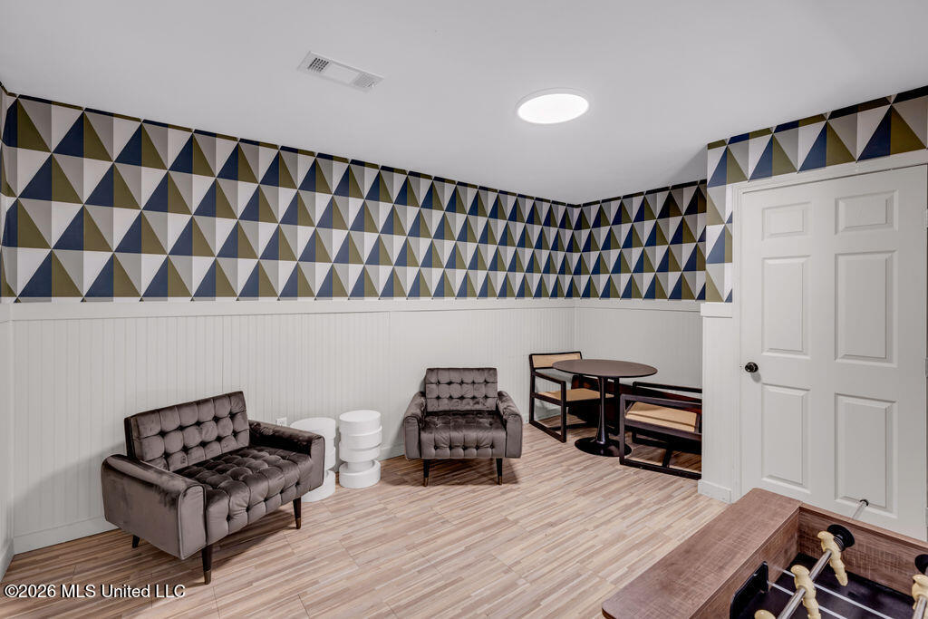 114 Ethel Circle, 7