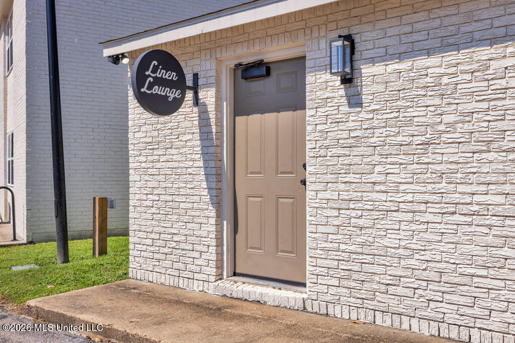 114 Ethel Circle, 7