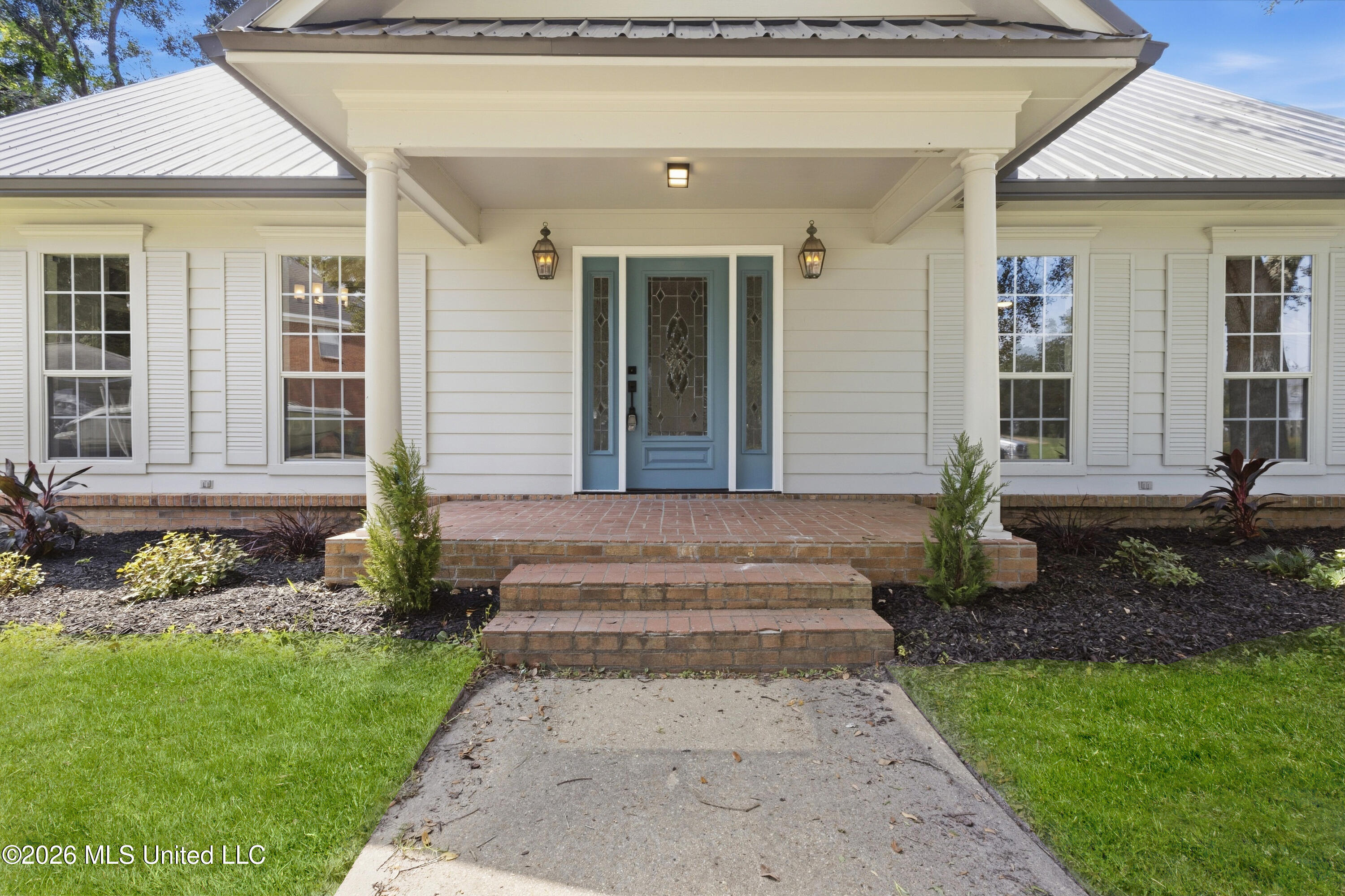 3 Hearthstone Manor