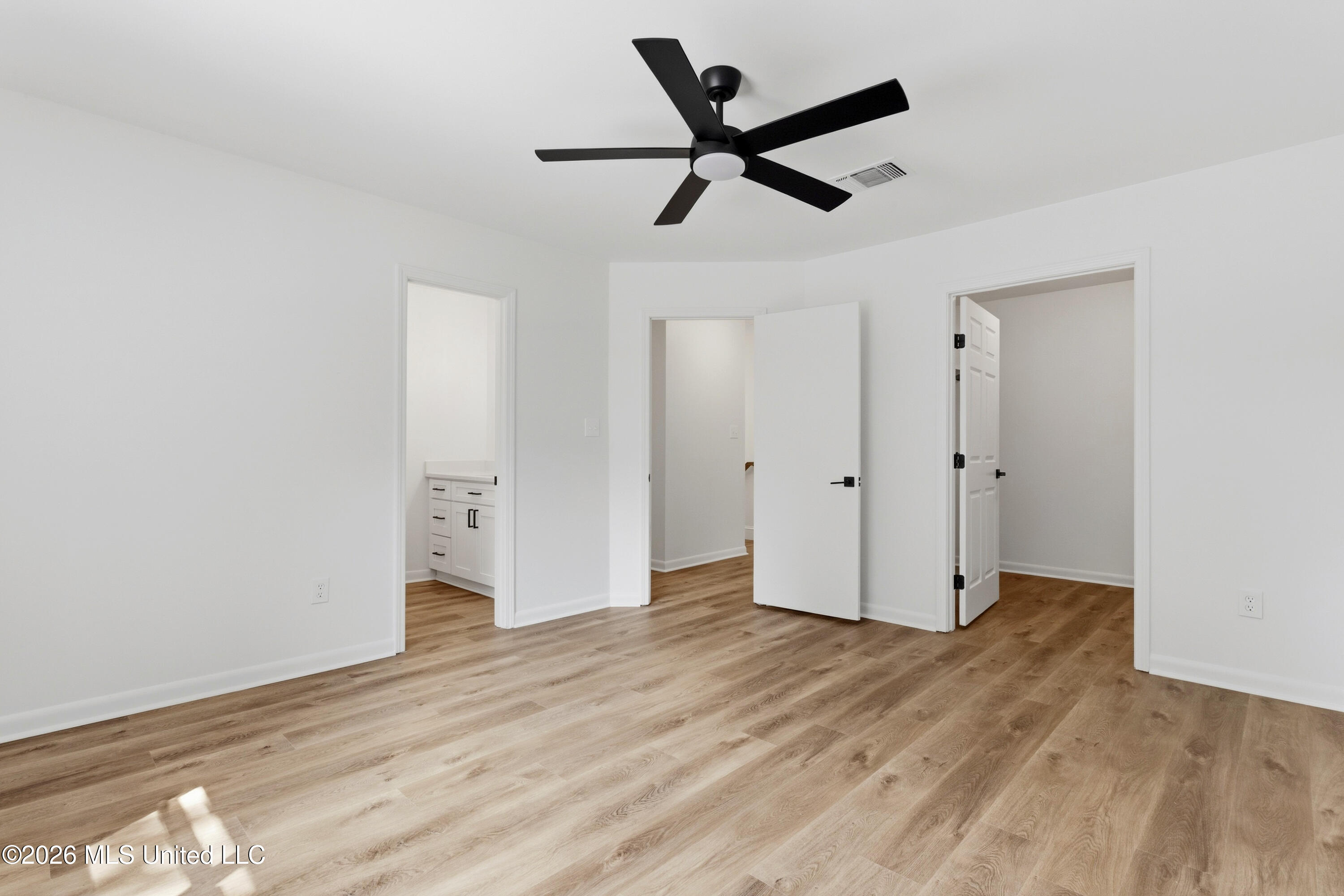 3 Hearthstone Manor