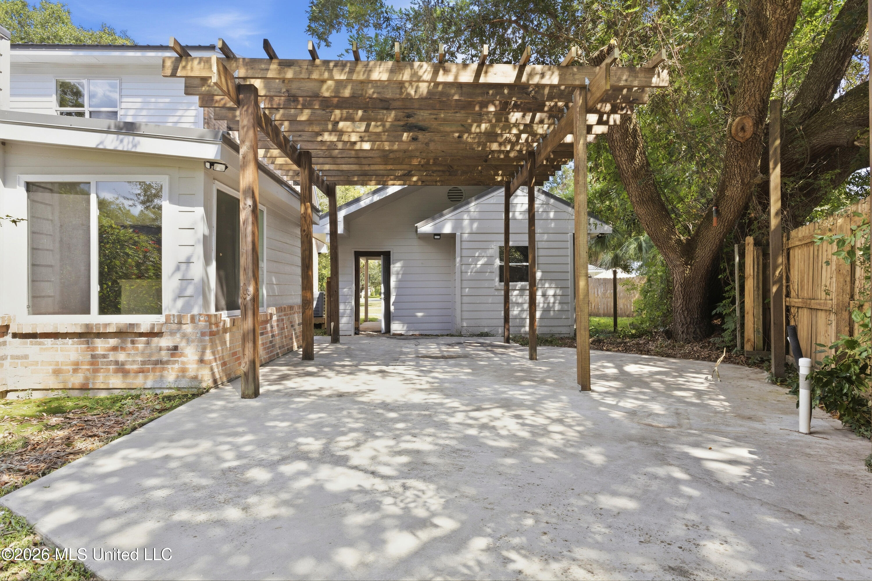 3 Hearthstone Manor