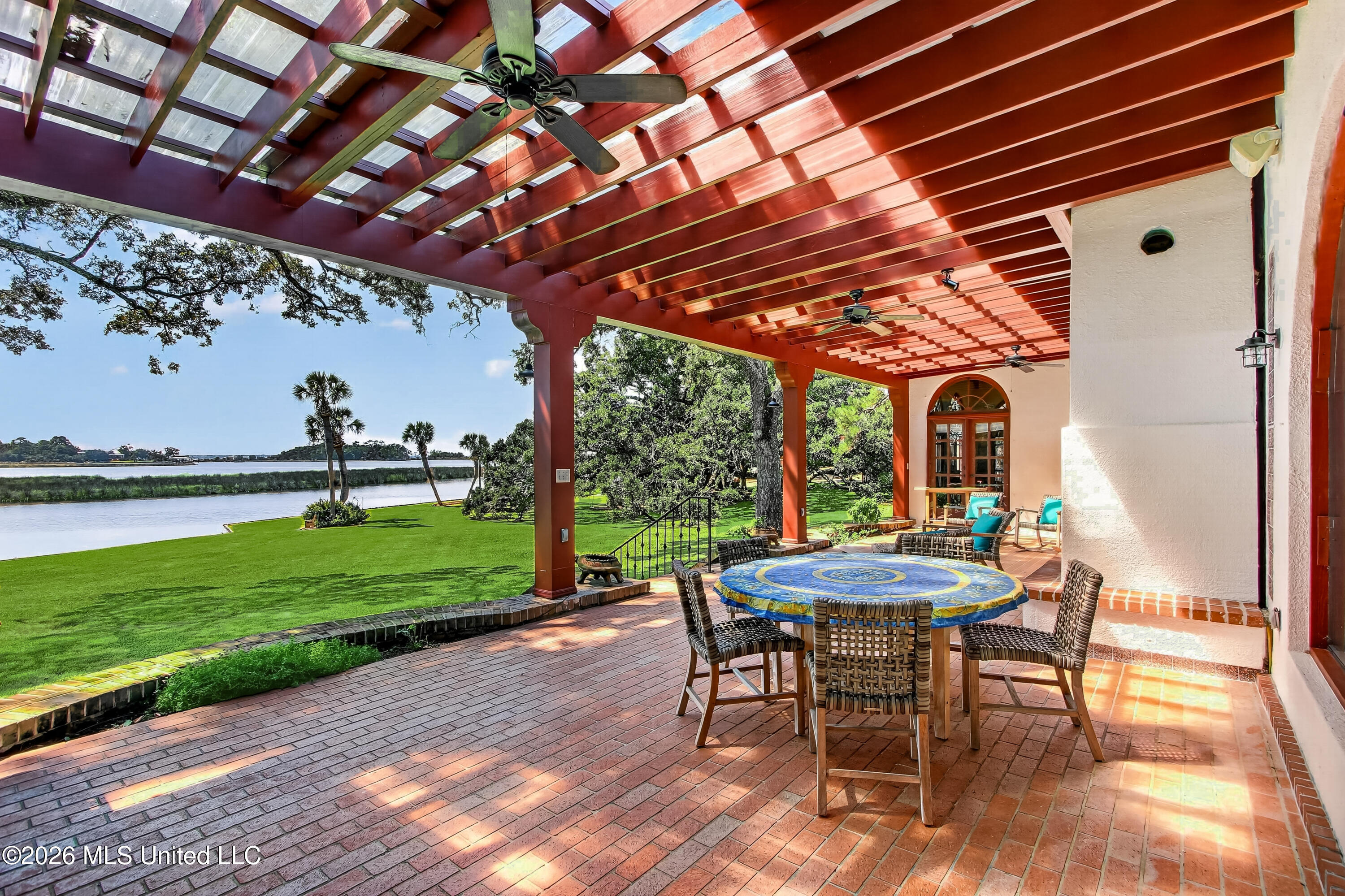13801 Arbor Circle