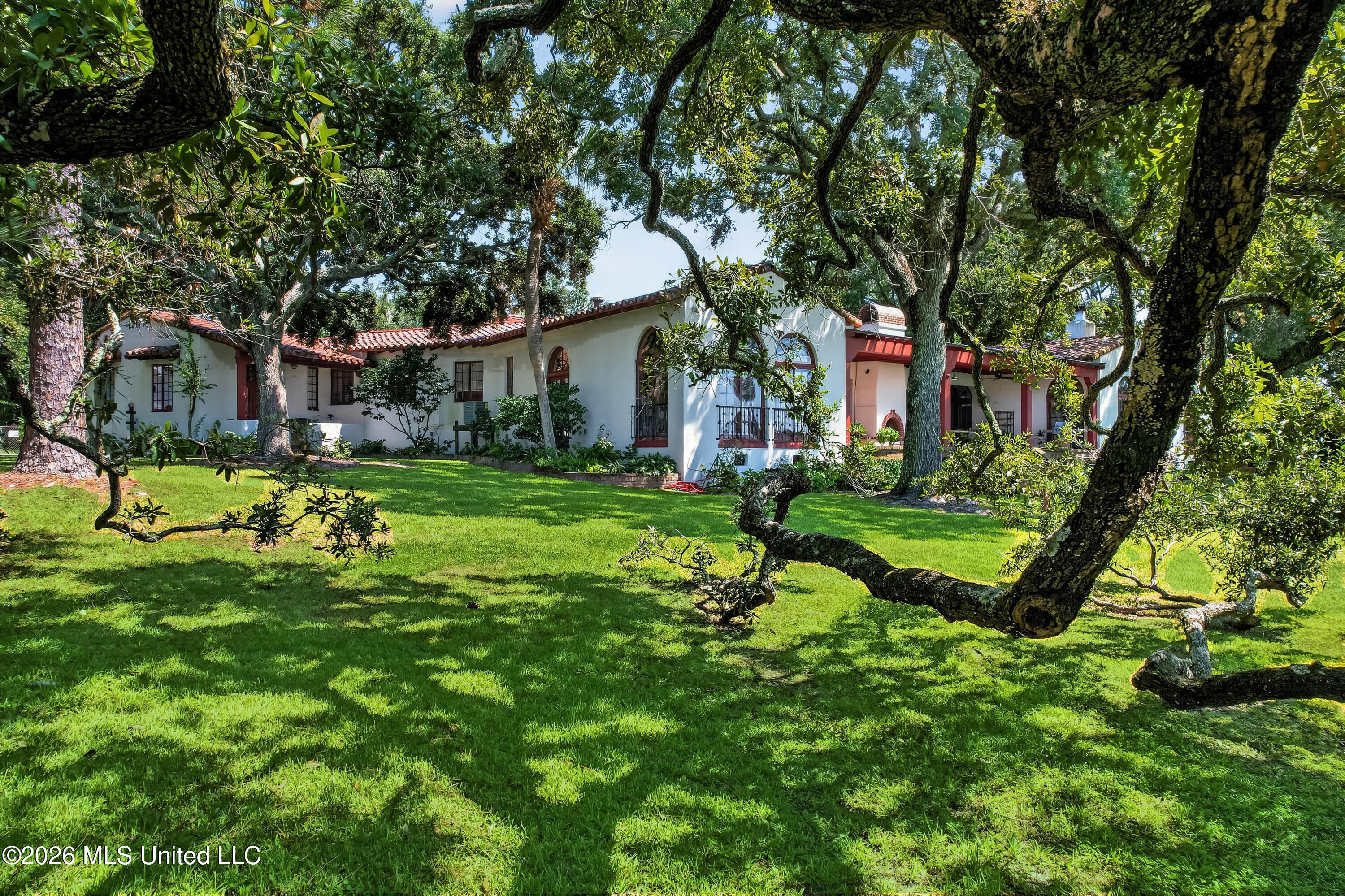 13801 Arbor Circle