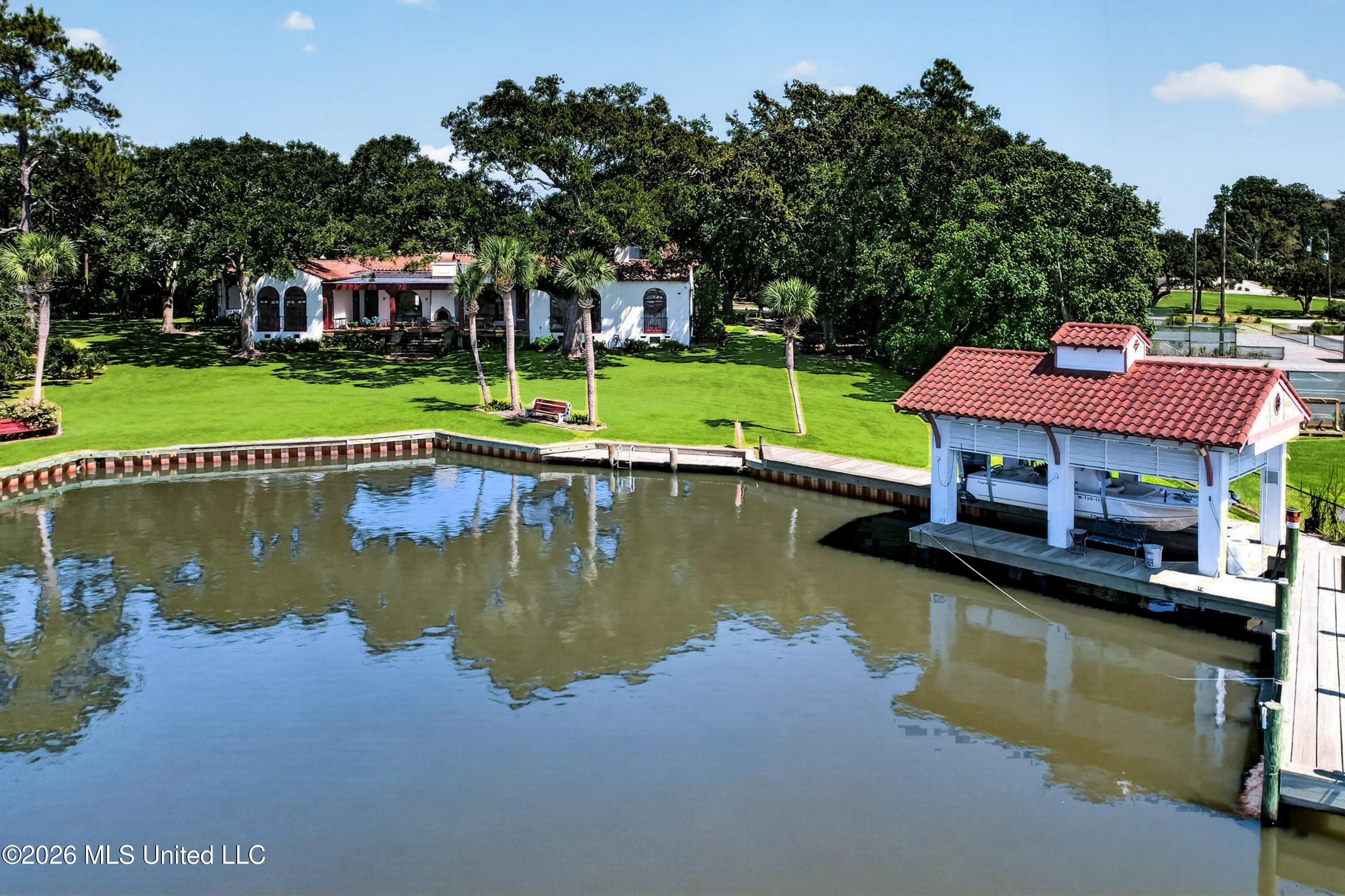 13801 Arbor Circle