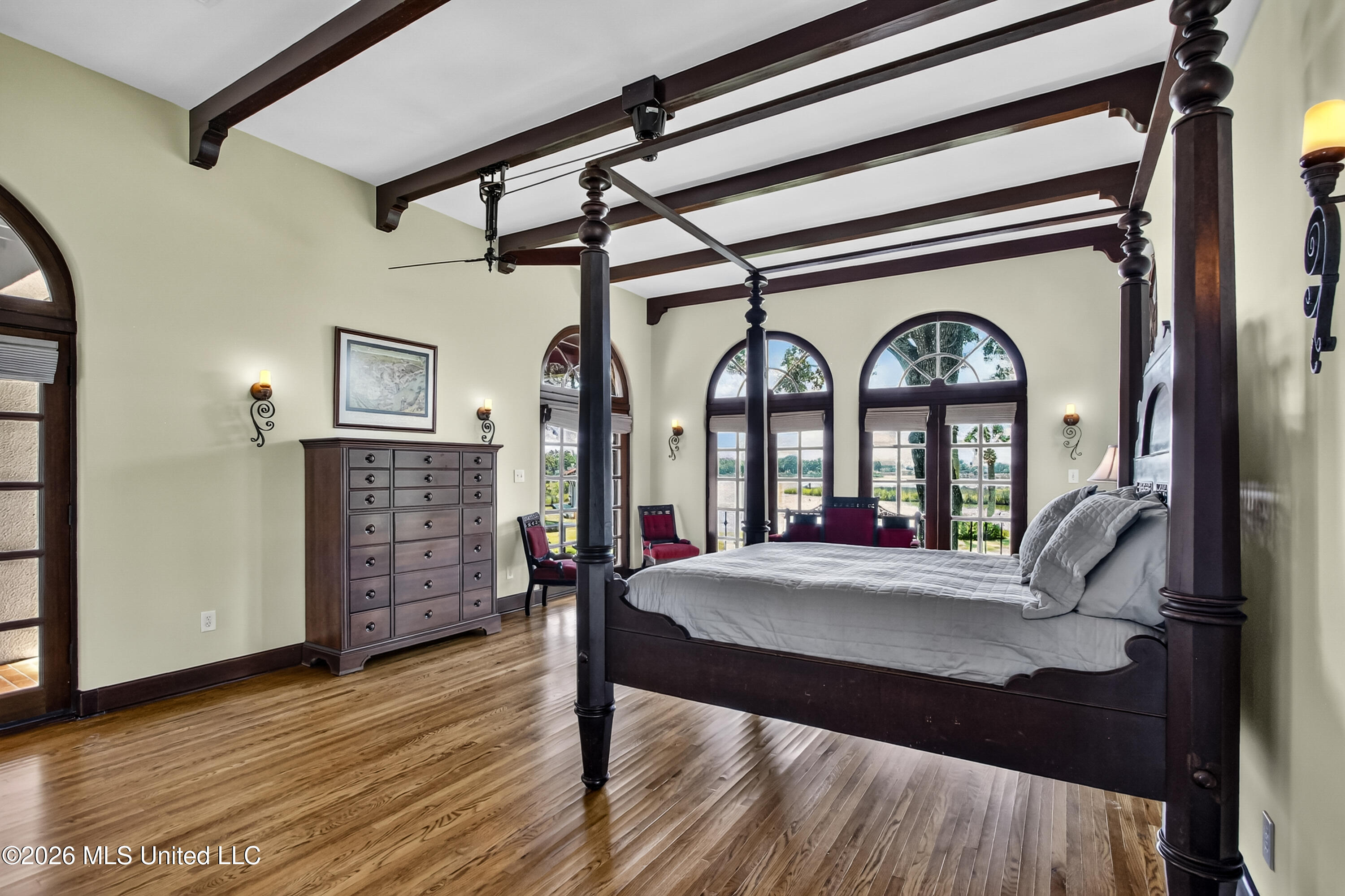 13801 Arbor Circle