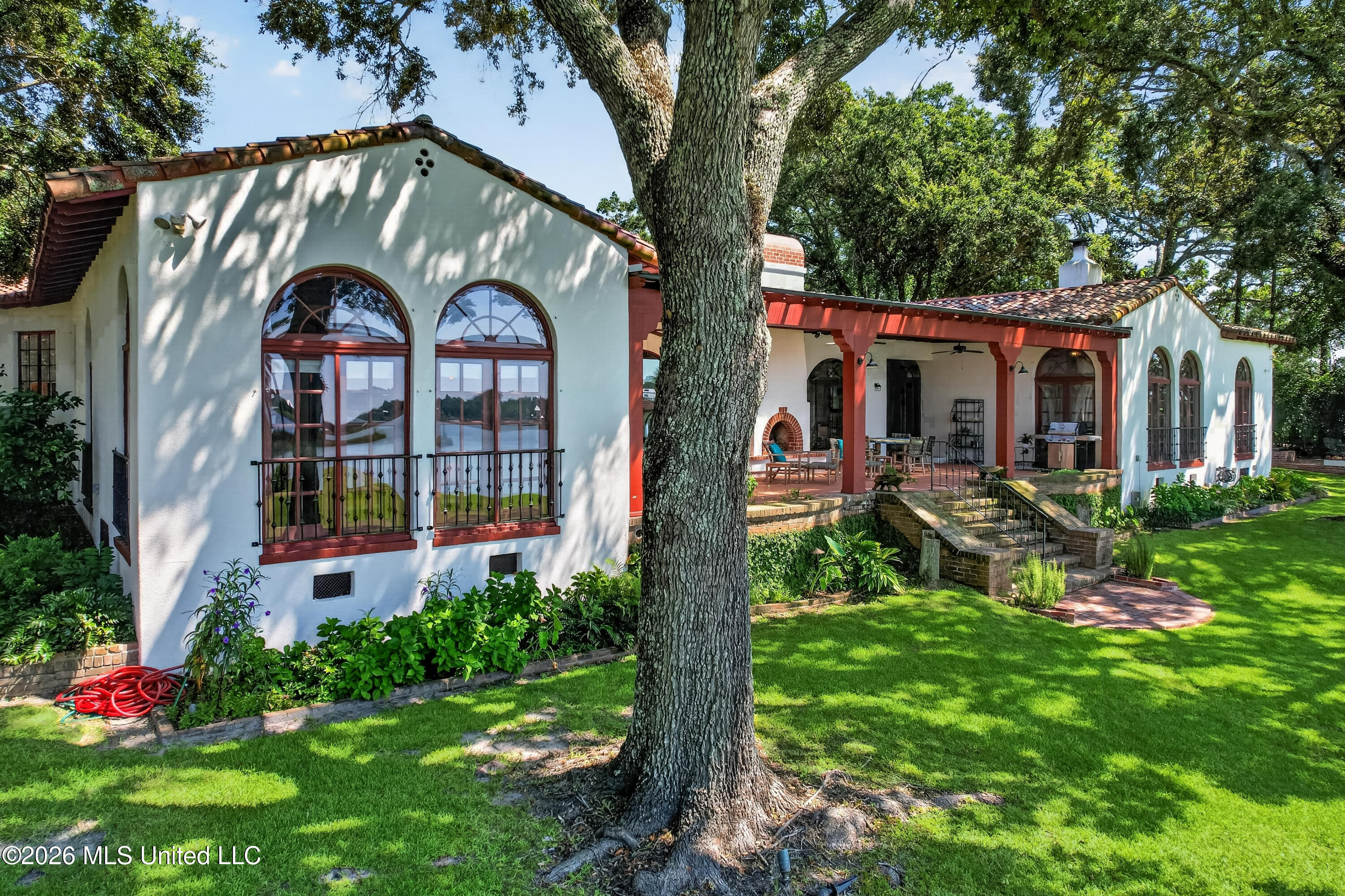 13801 Arbor Circle