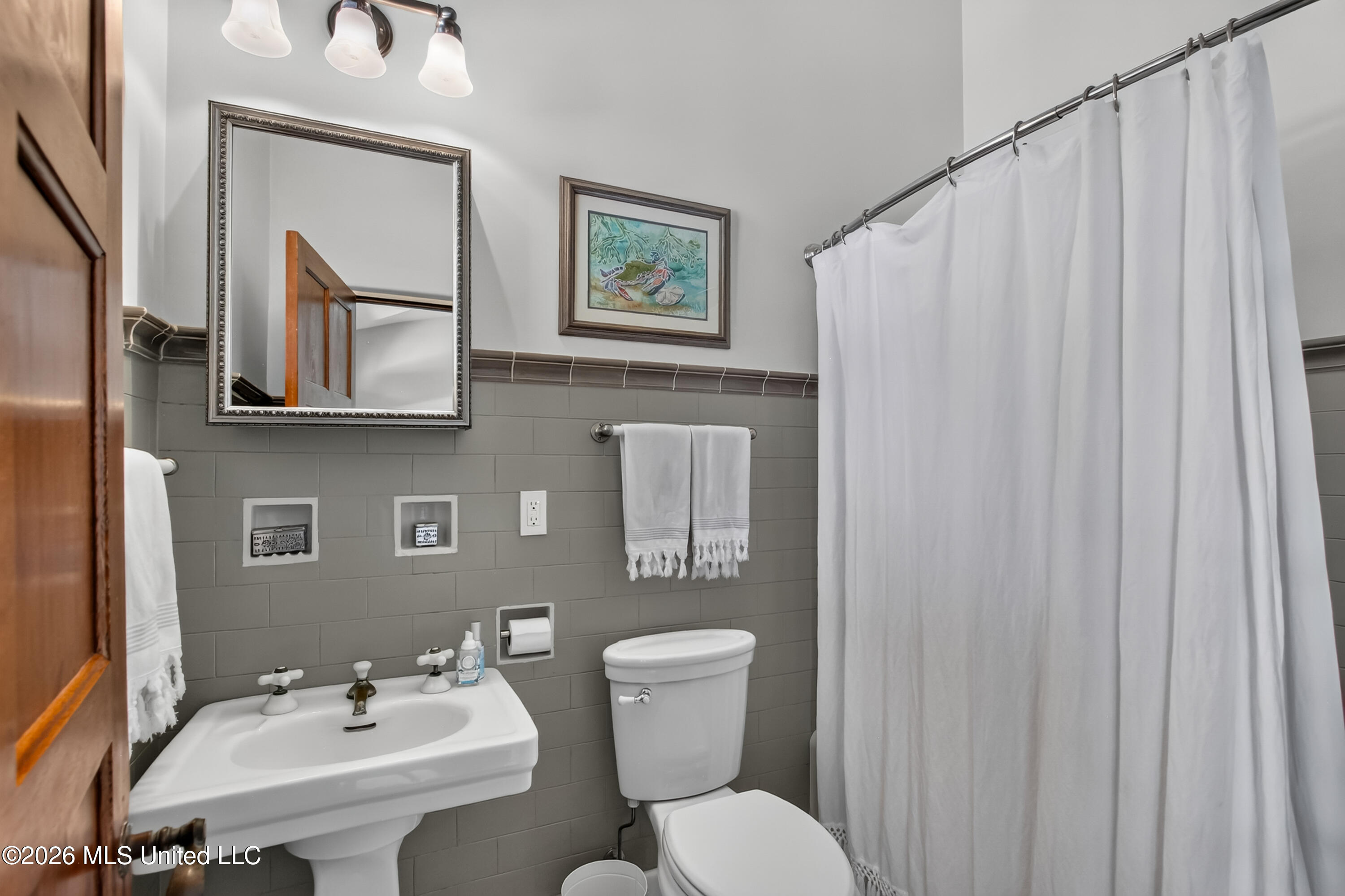 13801 Arbor Circle