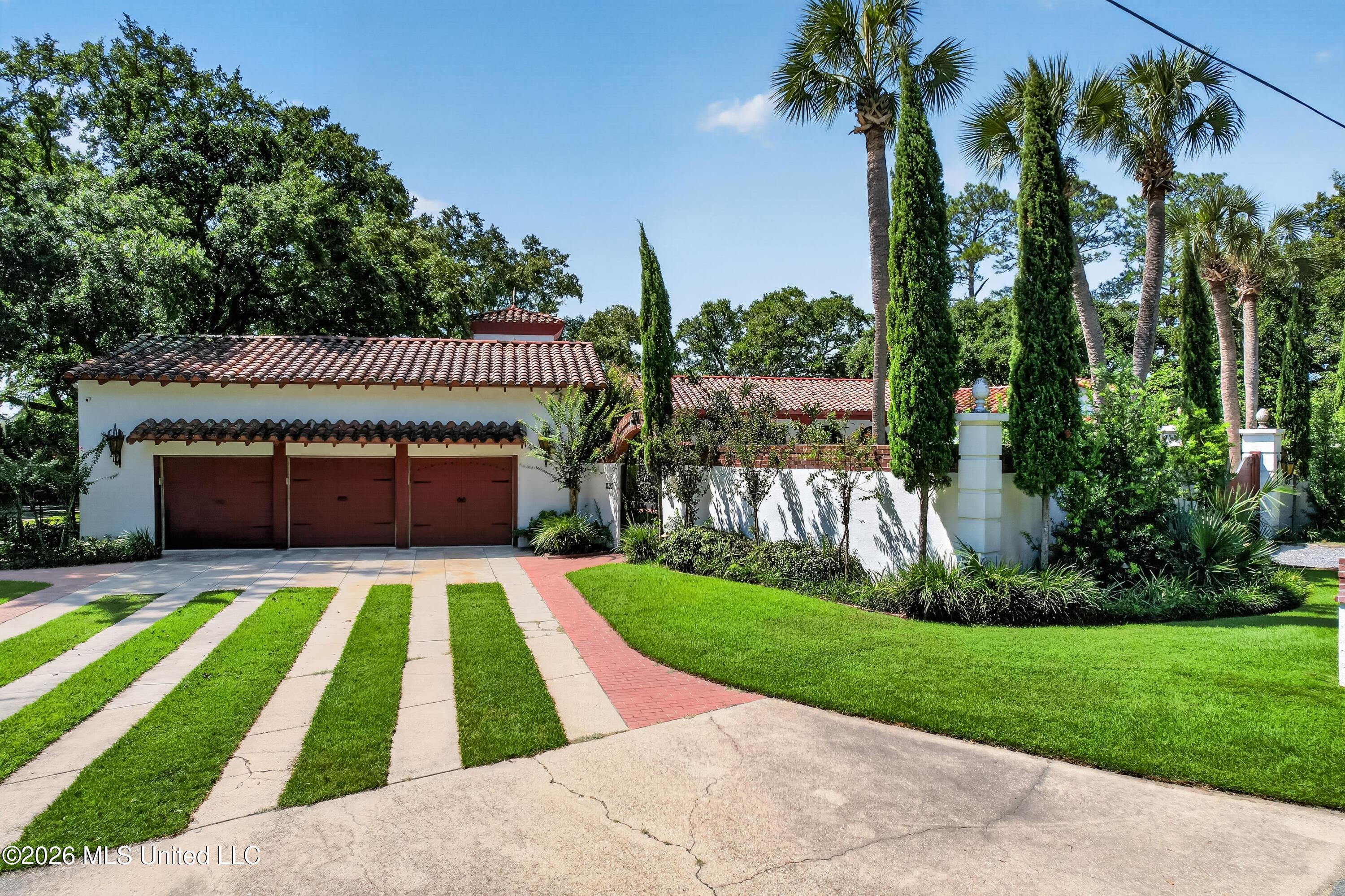 13801 Arbor Circle