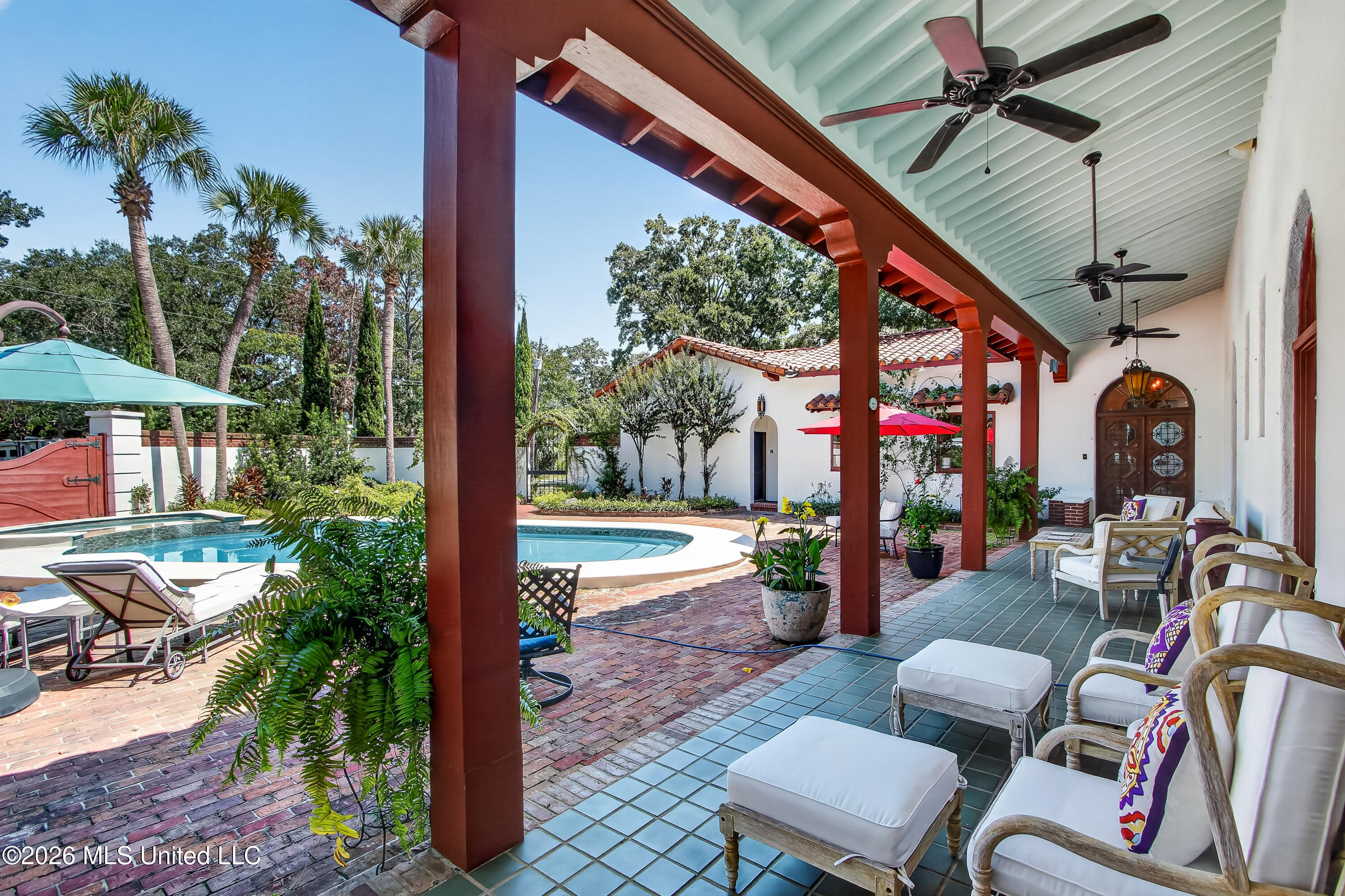 13801 Arbor Circle