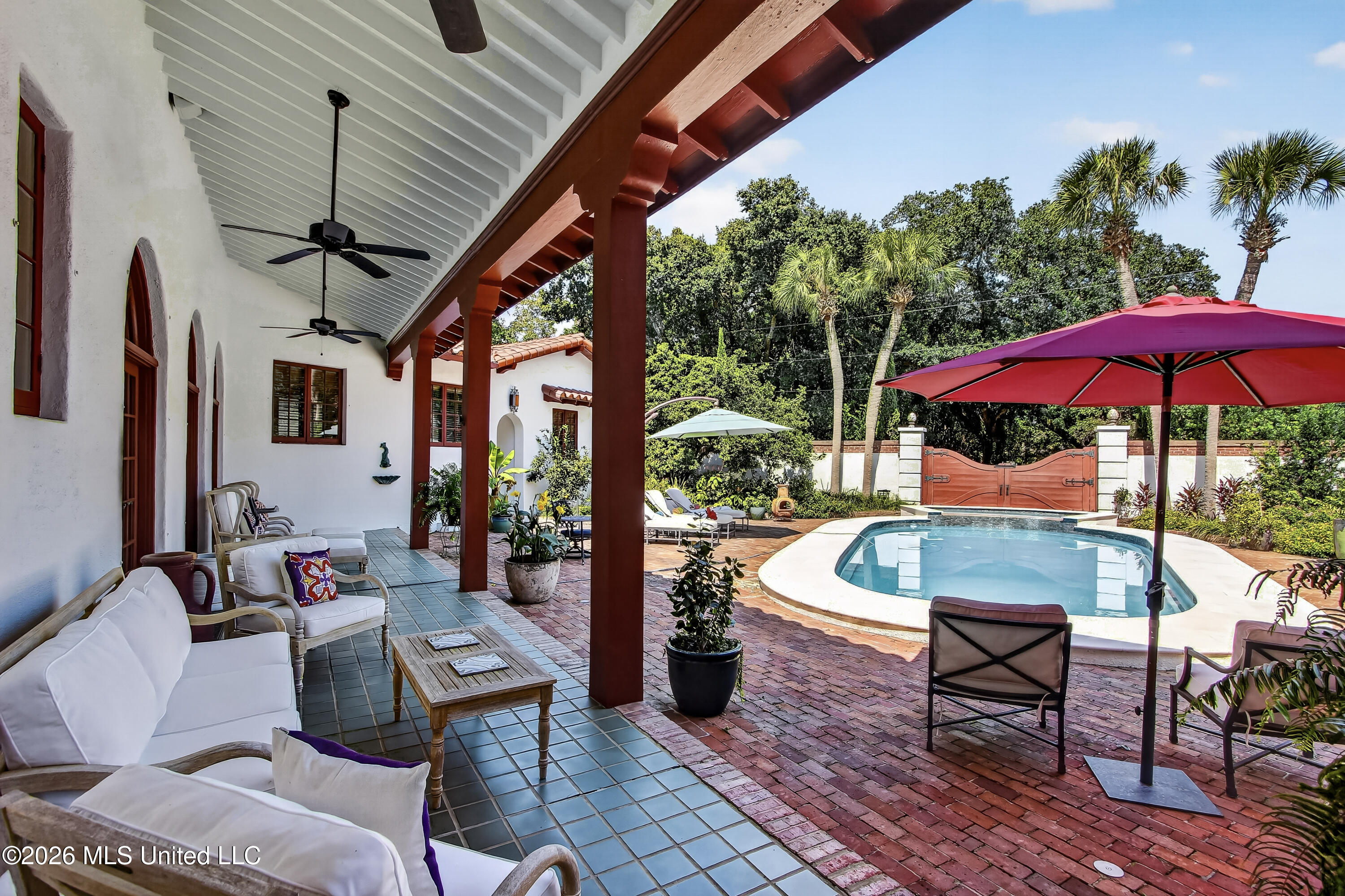 13801 Arbor Circle