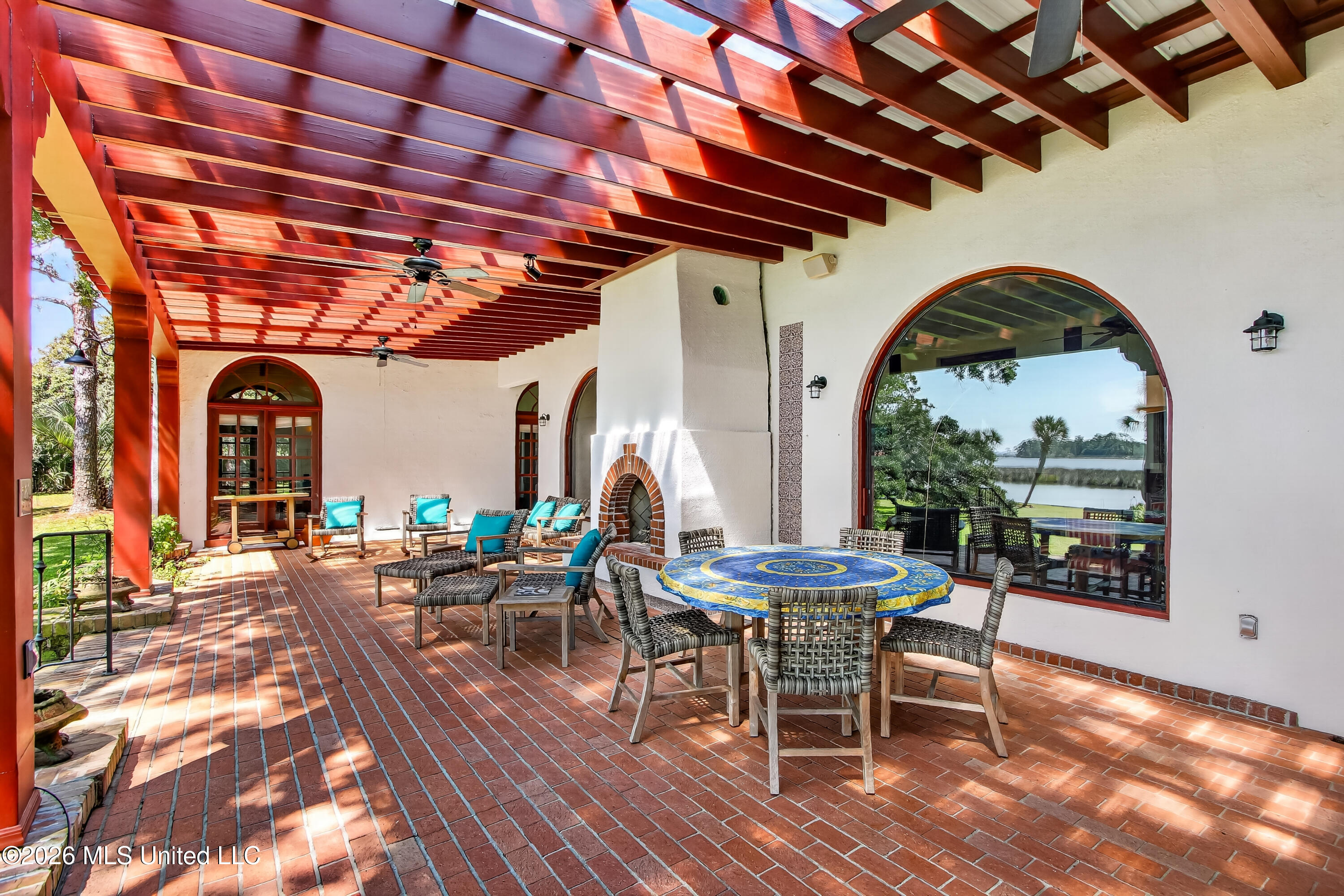 13801 Arbor Circle