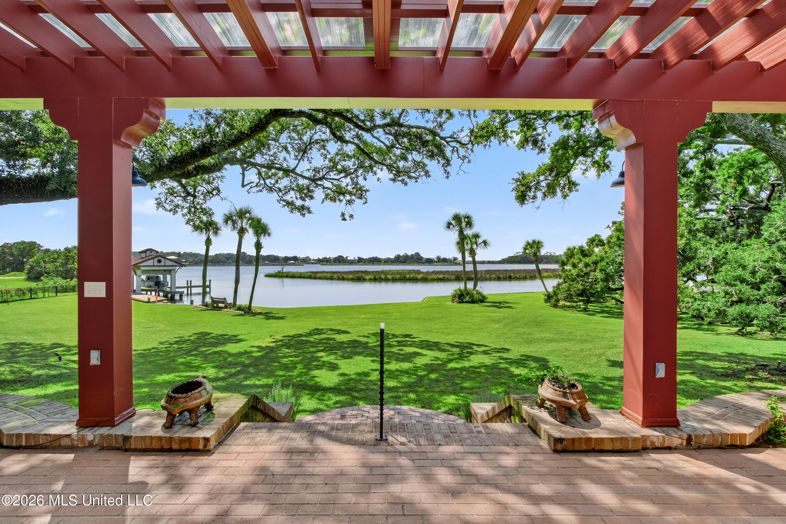 13801 Arbor Circle
