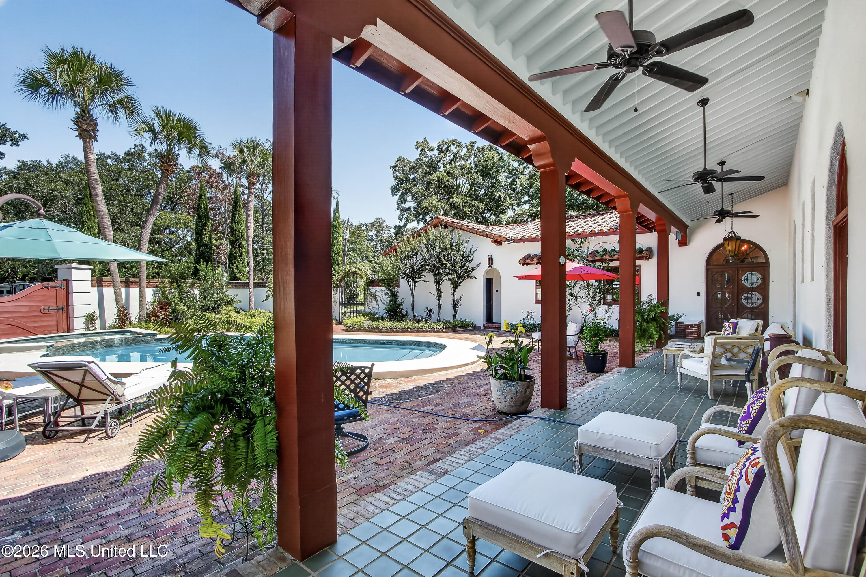 13801 Arbor Circle