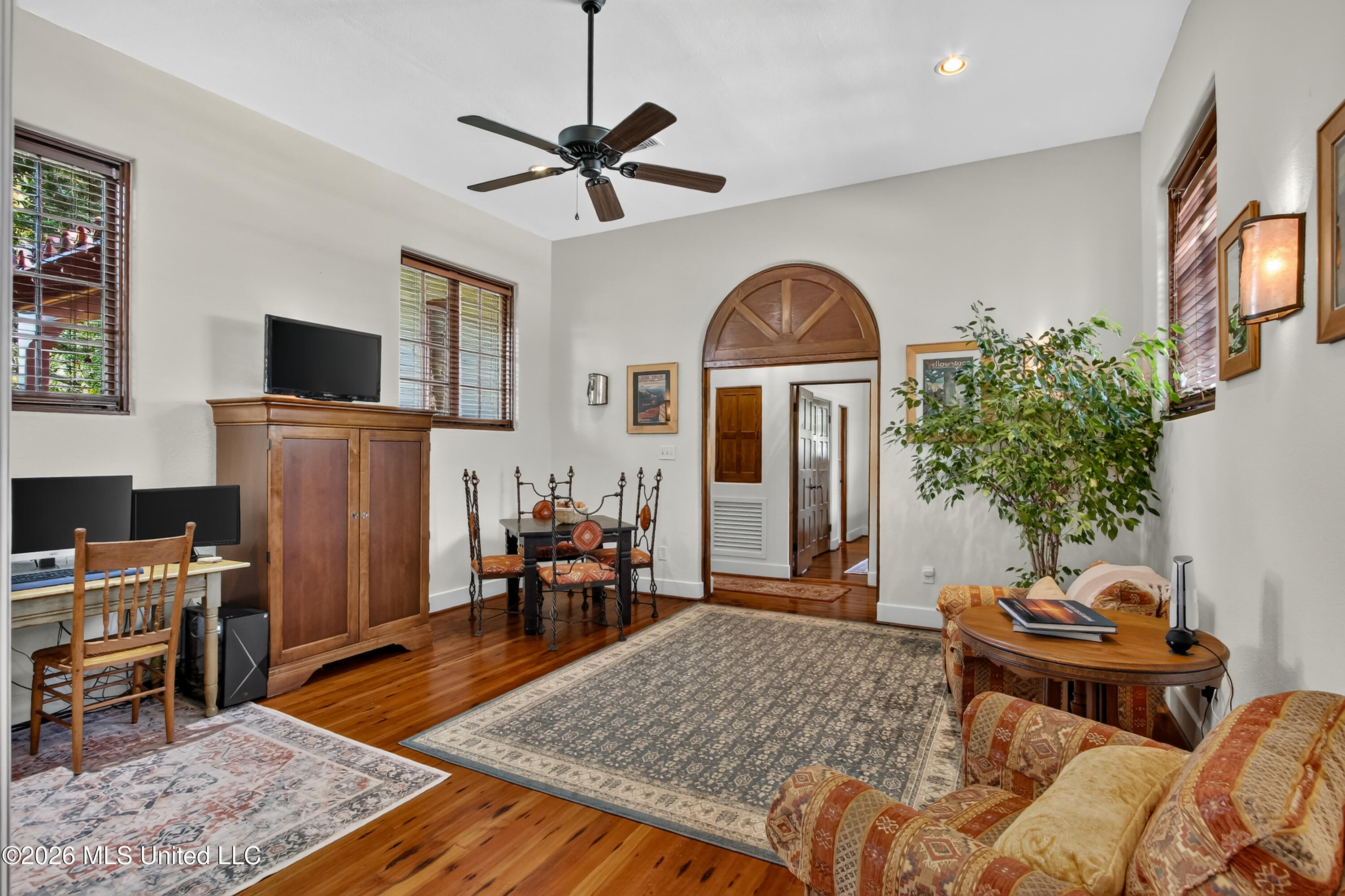 13801 Arbor Circle