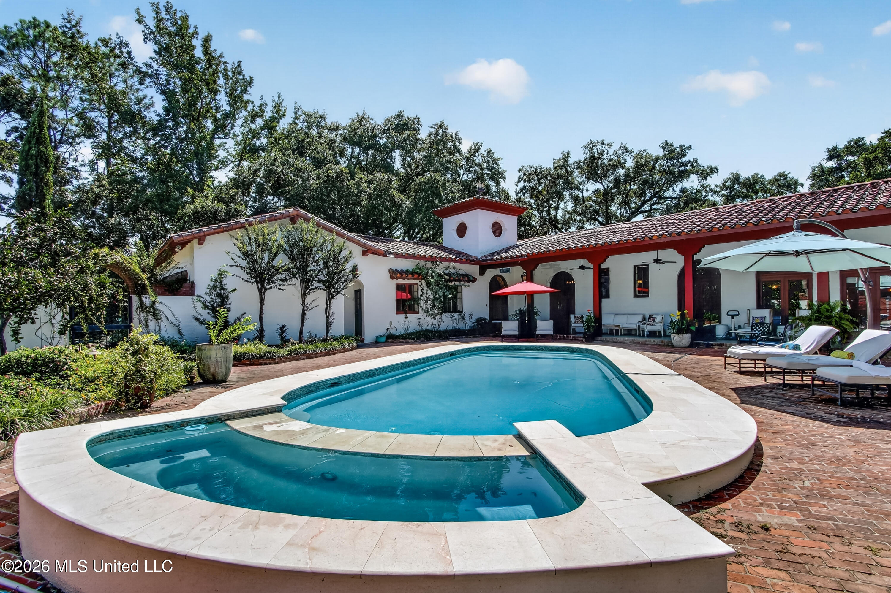 13801 Arbor Circle