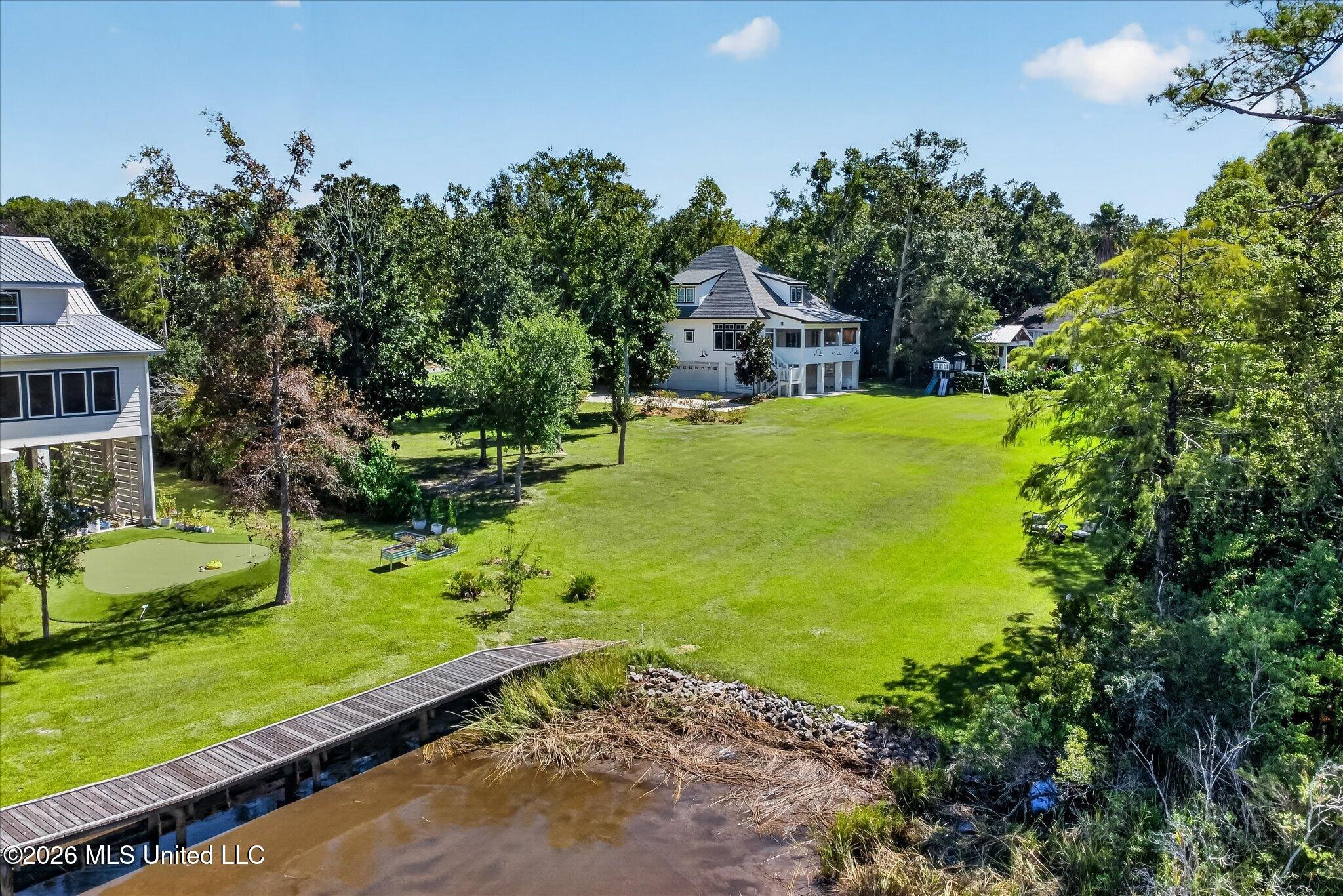 1305 Fort Street