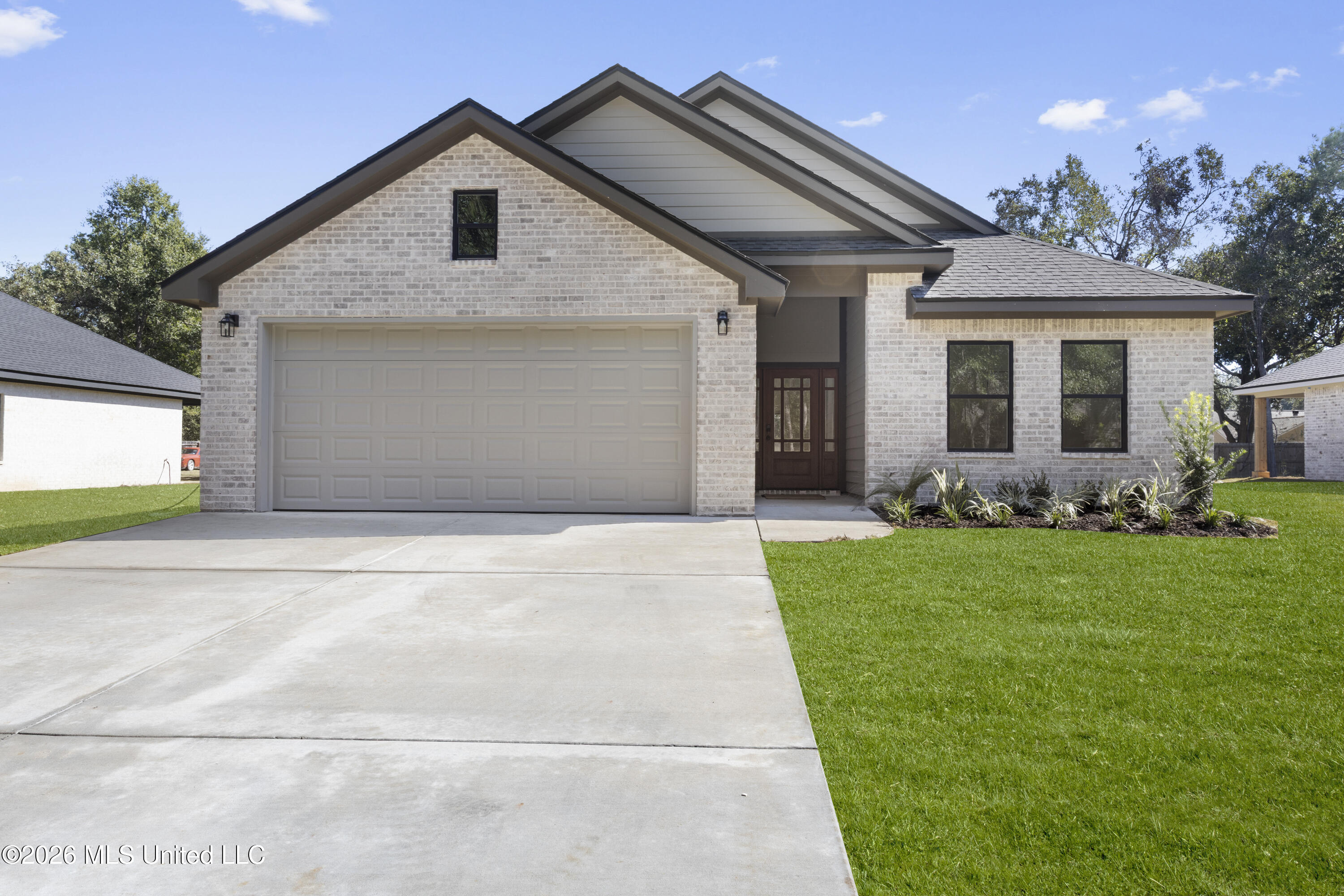 1612 Deer Street
