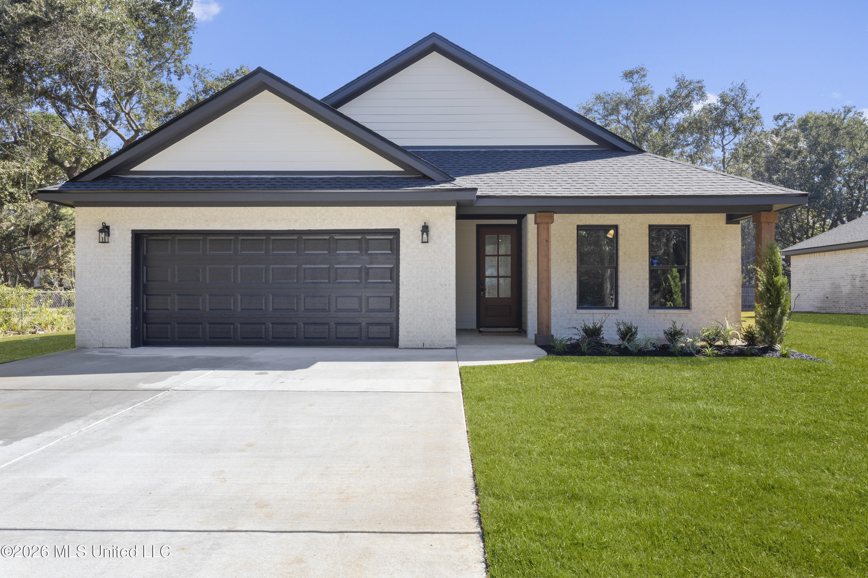 1616 Deer Street