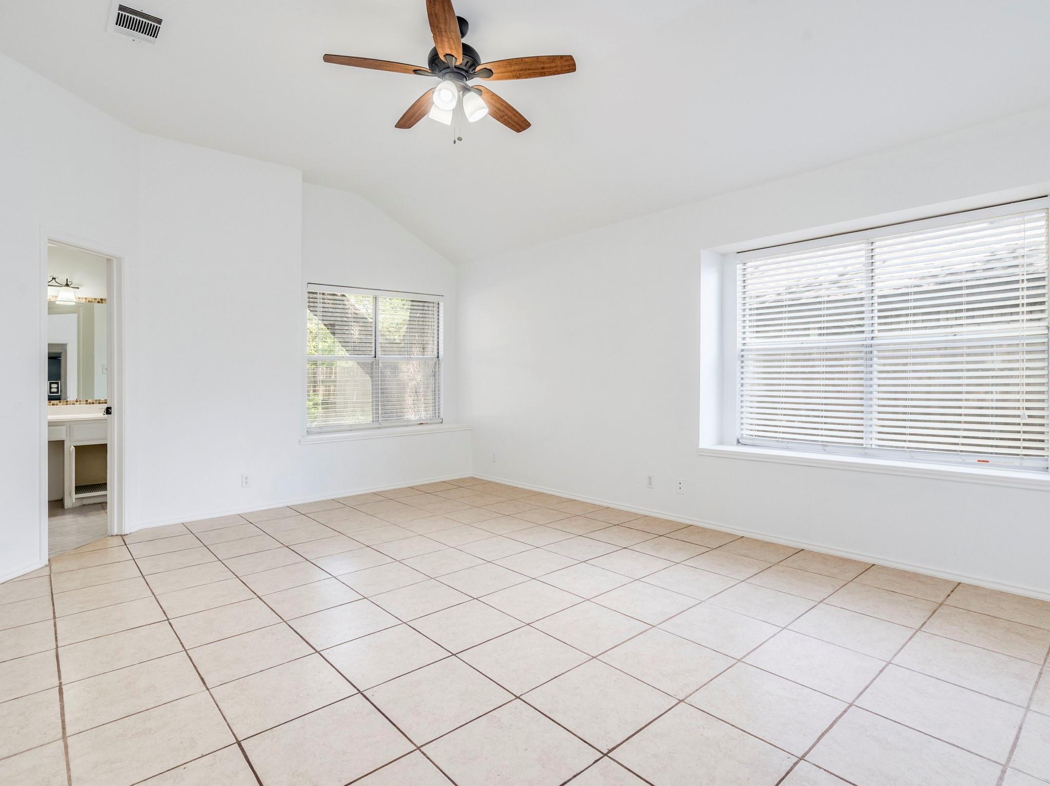 2110 Willow WAY