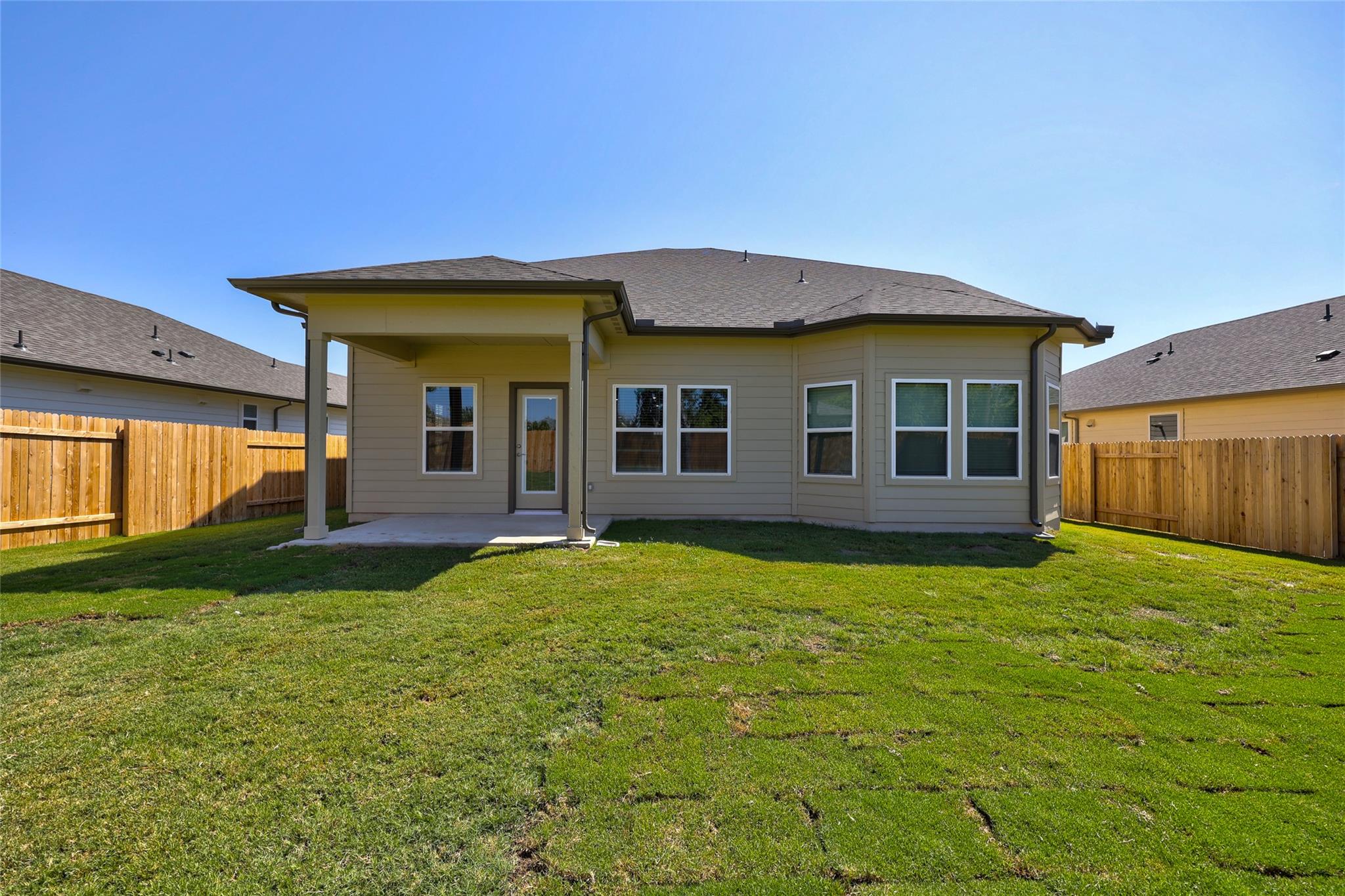 117 Fairmeadow Downs DR