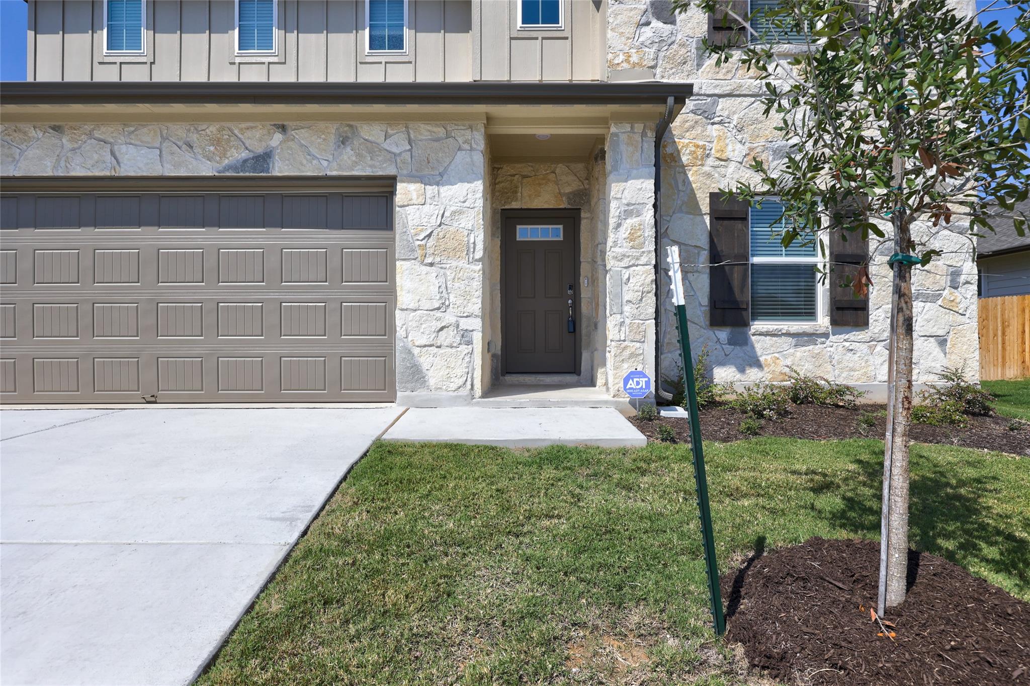 117 Fairmeadow Downs DR