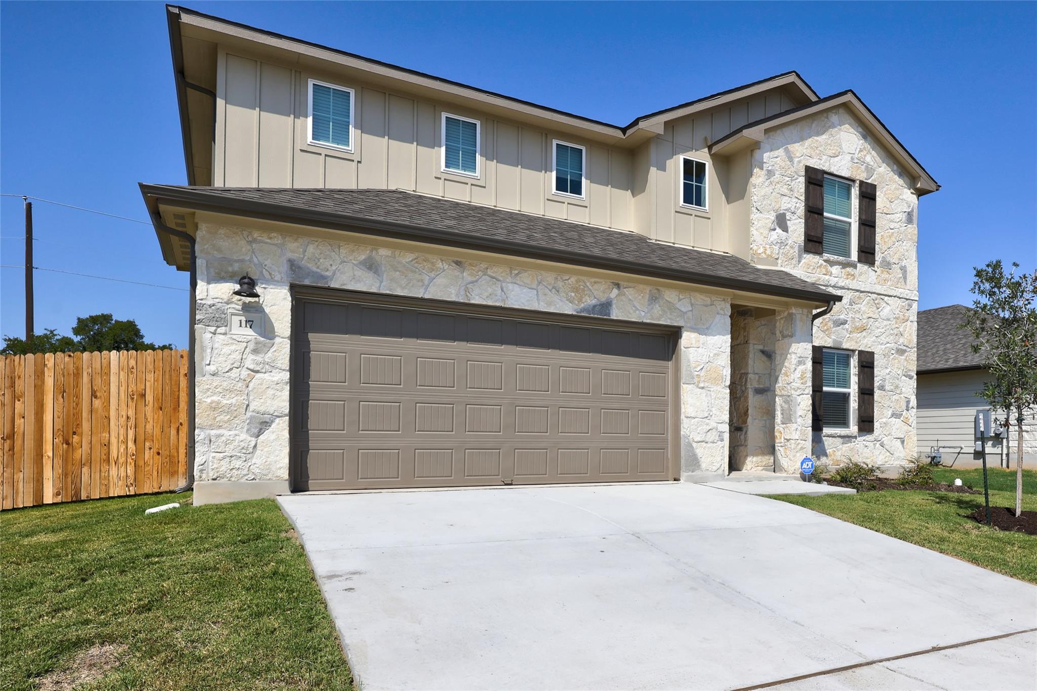 117 Fairmeadow Downs DR