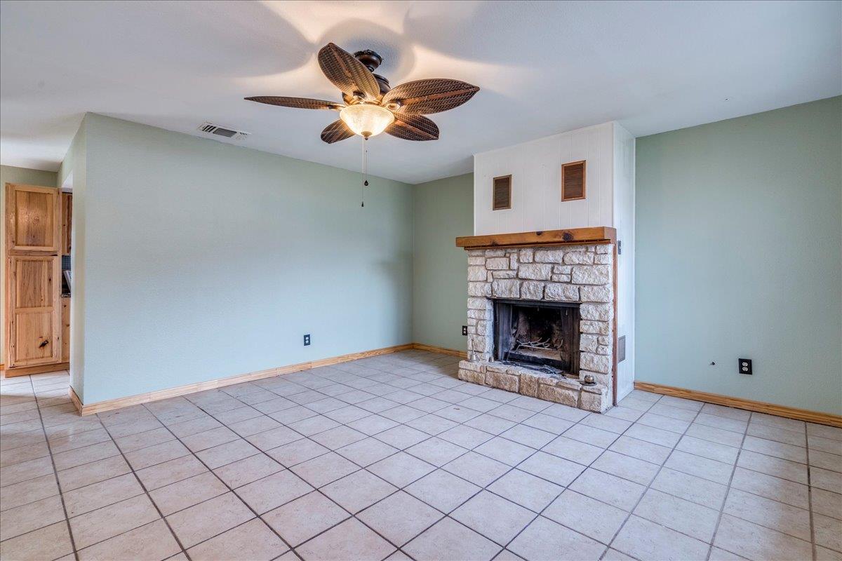 904 Conway DR
