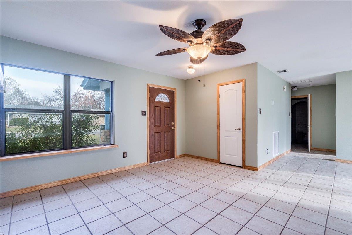 904 Conway DR