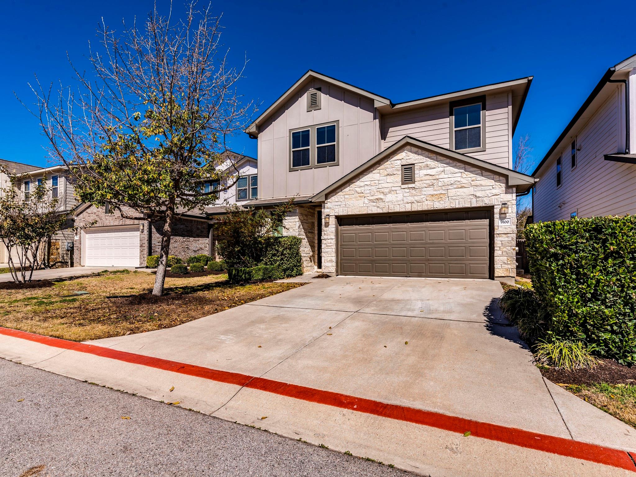 9100 Moonstone DR