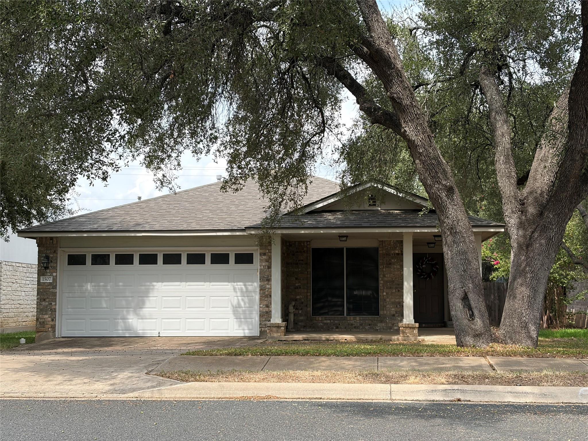 1507 Catalina DR