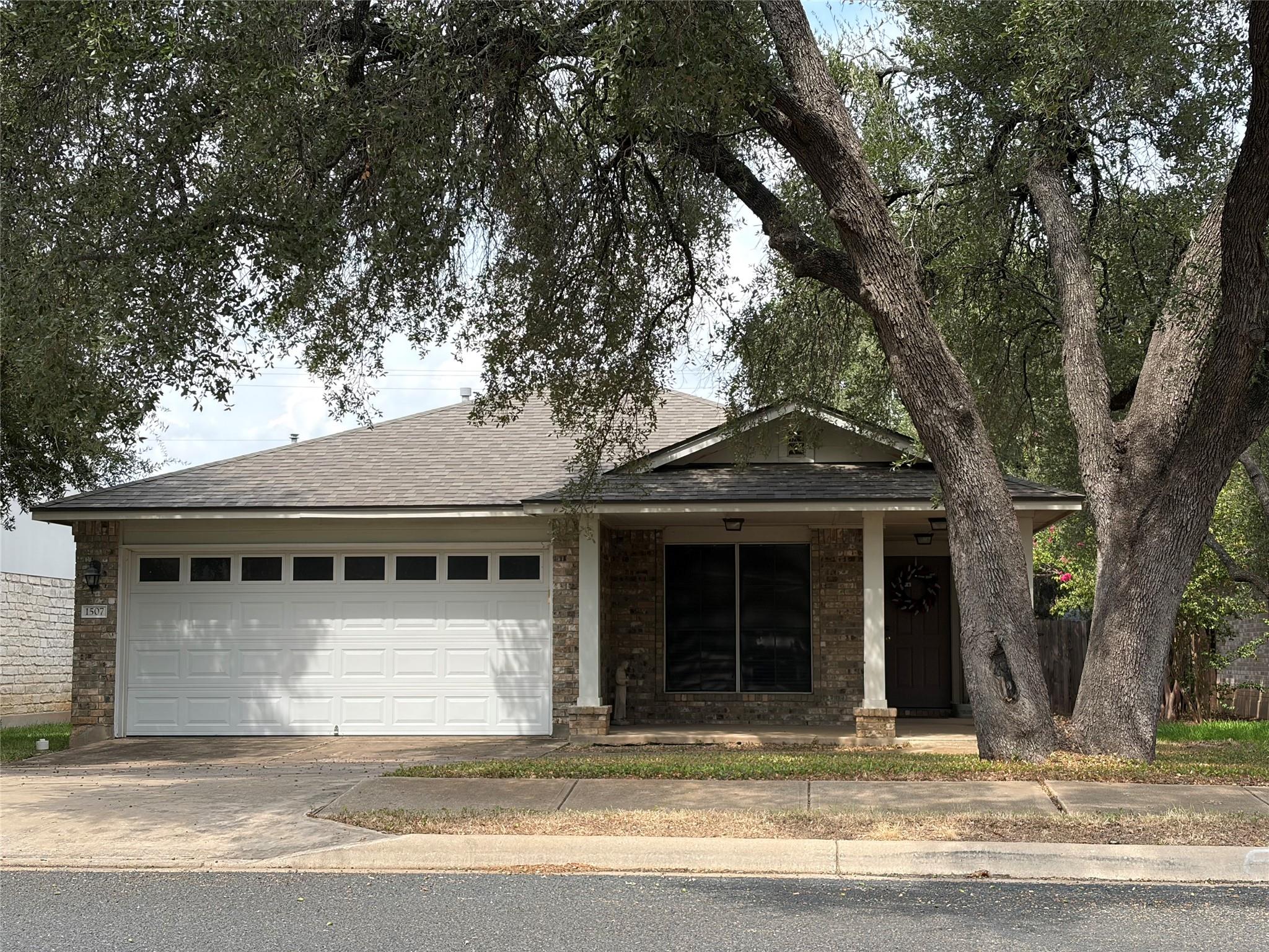 1507 Catalina DR