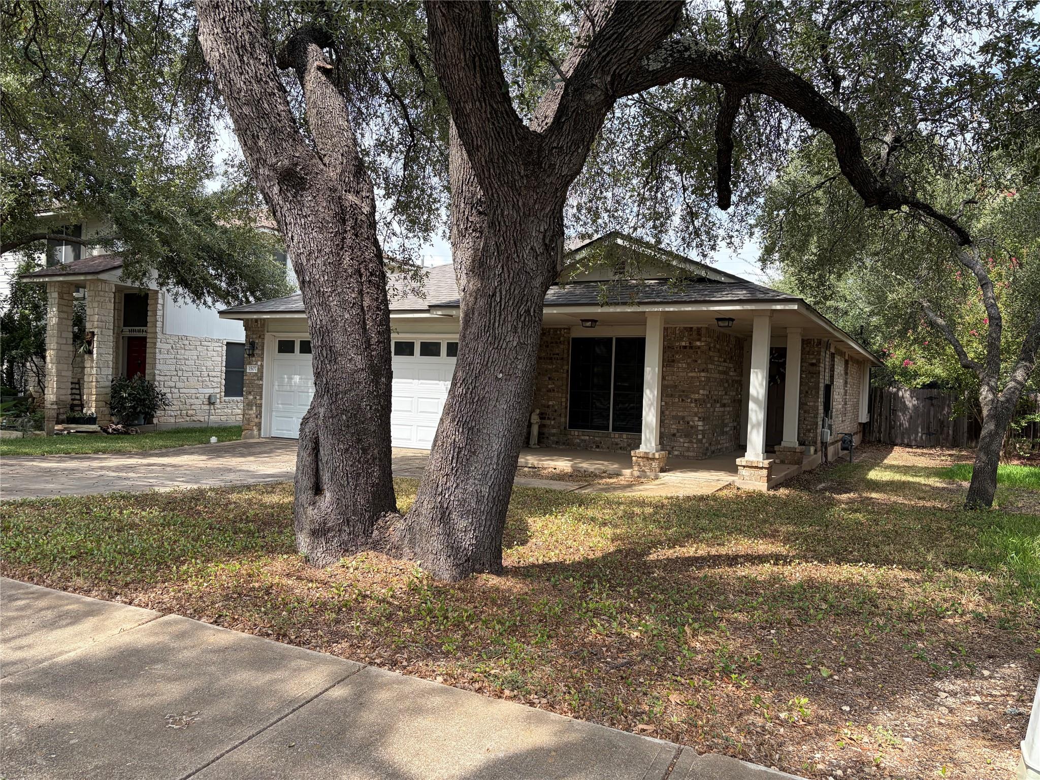 1507 Catalina DR