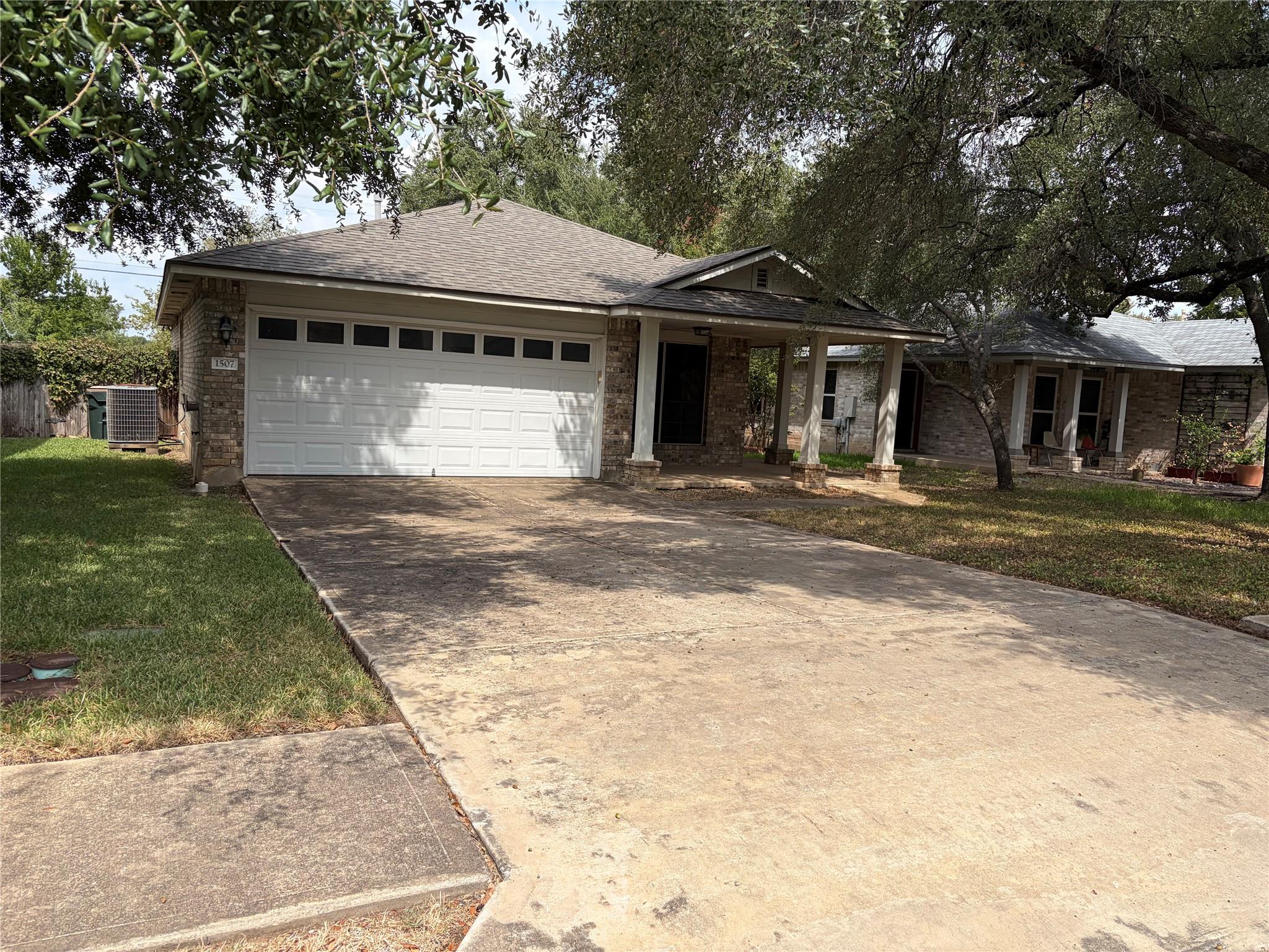 1507 Catalina DR