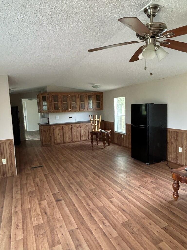 20948 Cameron RD
