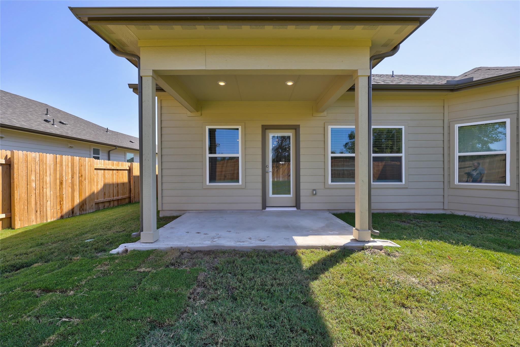 117 Fairmeadow Downs DR