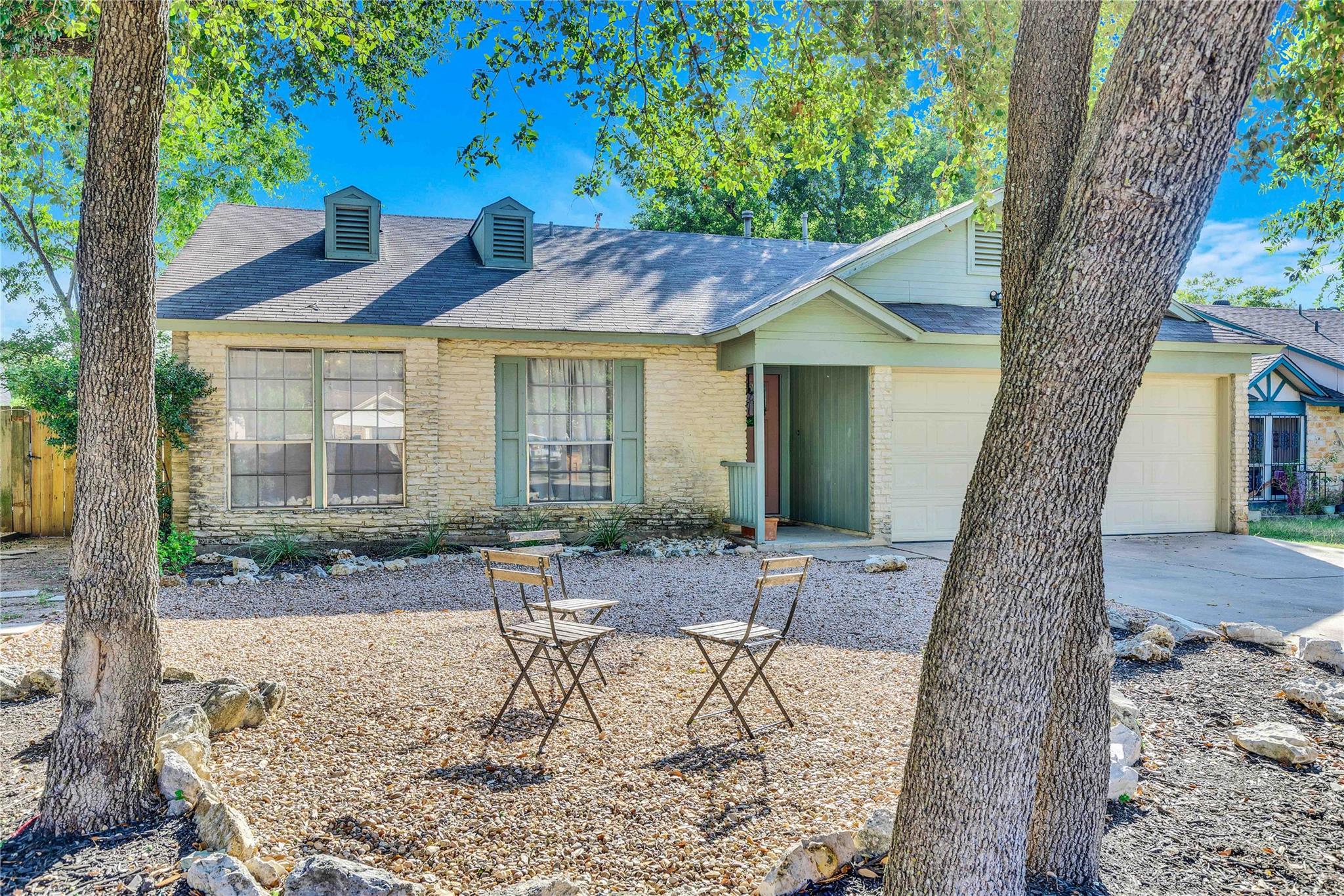10309 Georgian DR